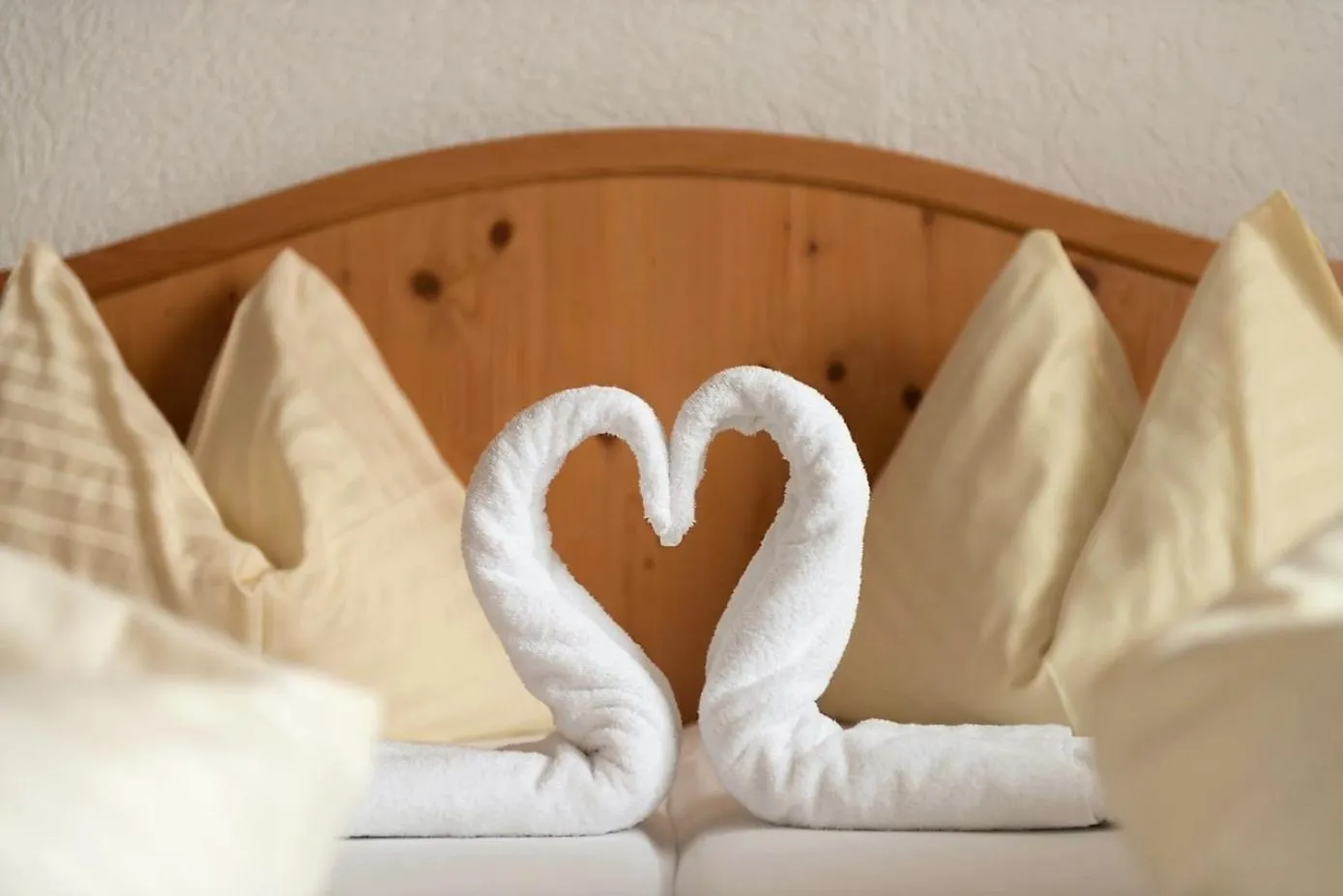 Decorative detail, Bed in Appartements-Restaurant Schwaiger