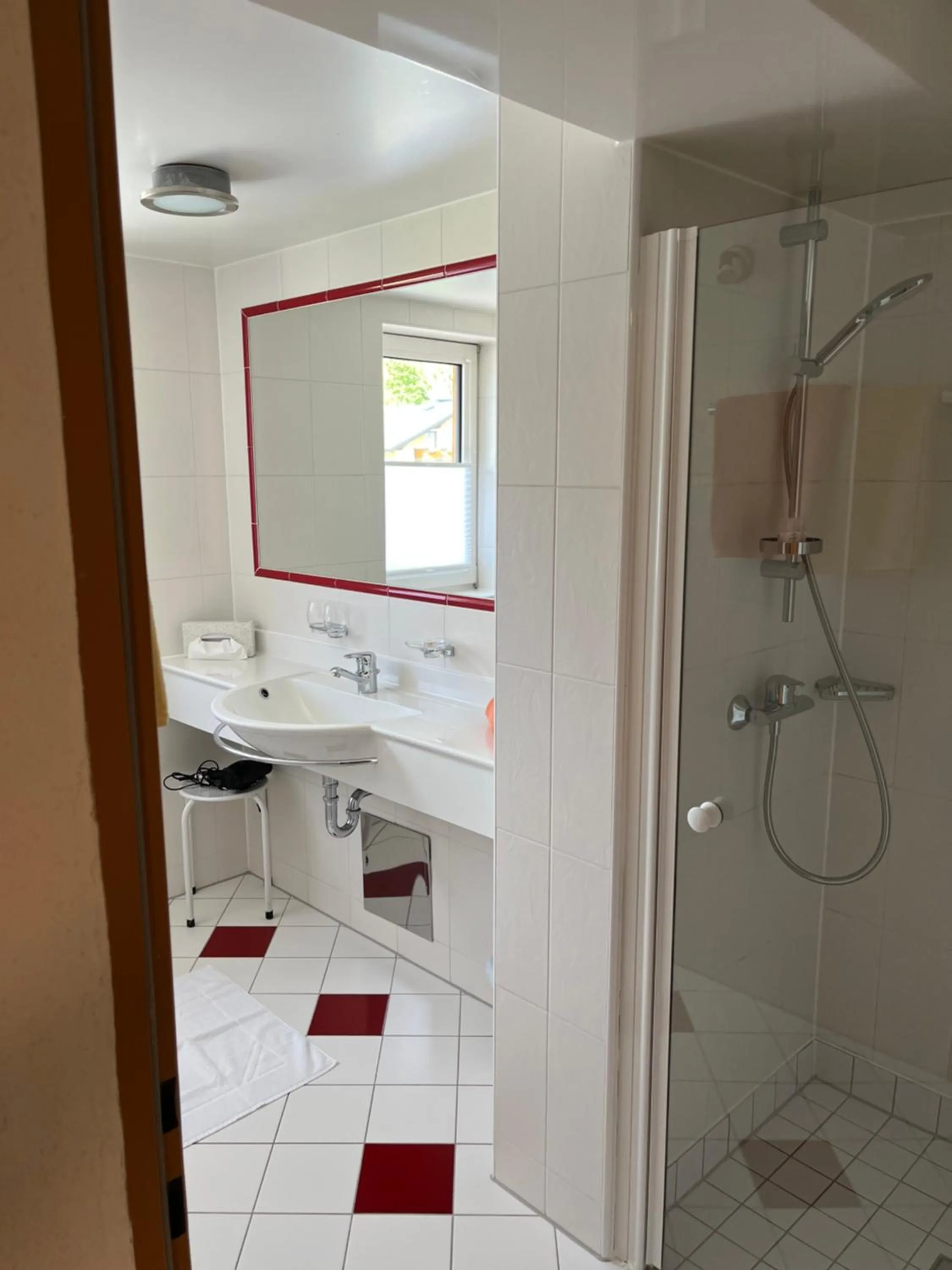 Bathroom in Appartements-Restaurant Schwaiger