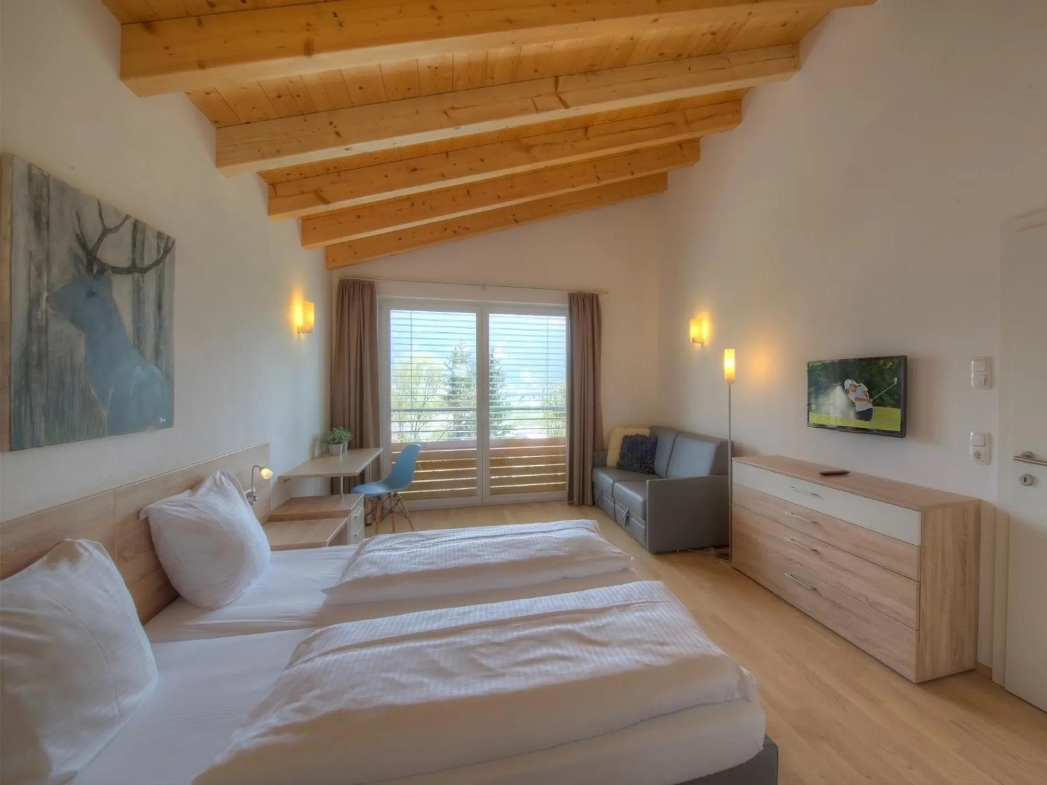 Spring, Bed in Residenz Kitzsteinhornblick by Kaprun Rentals