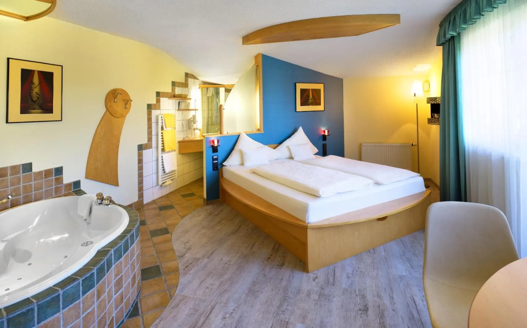 Photo of the whole room, Bed in Hotel Himmelreich