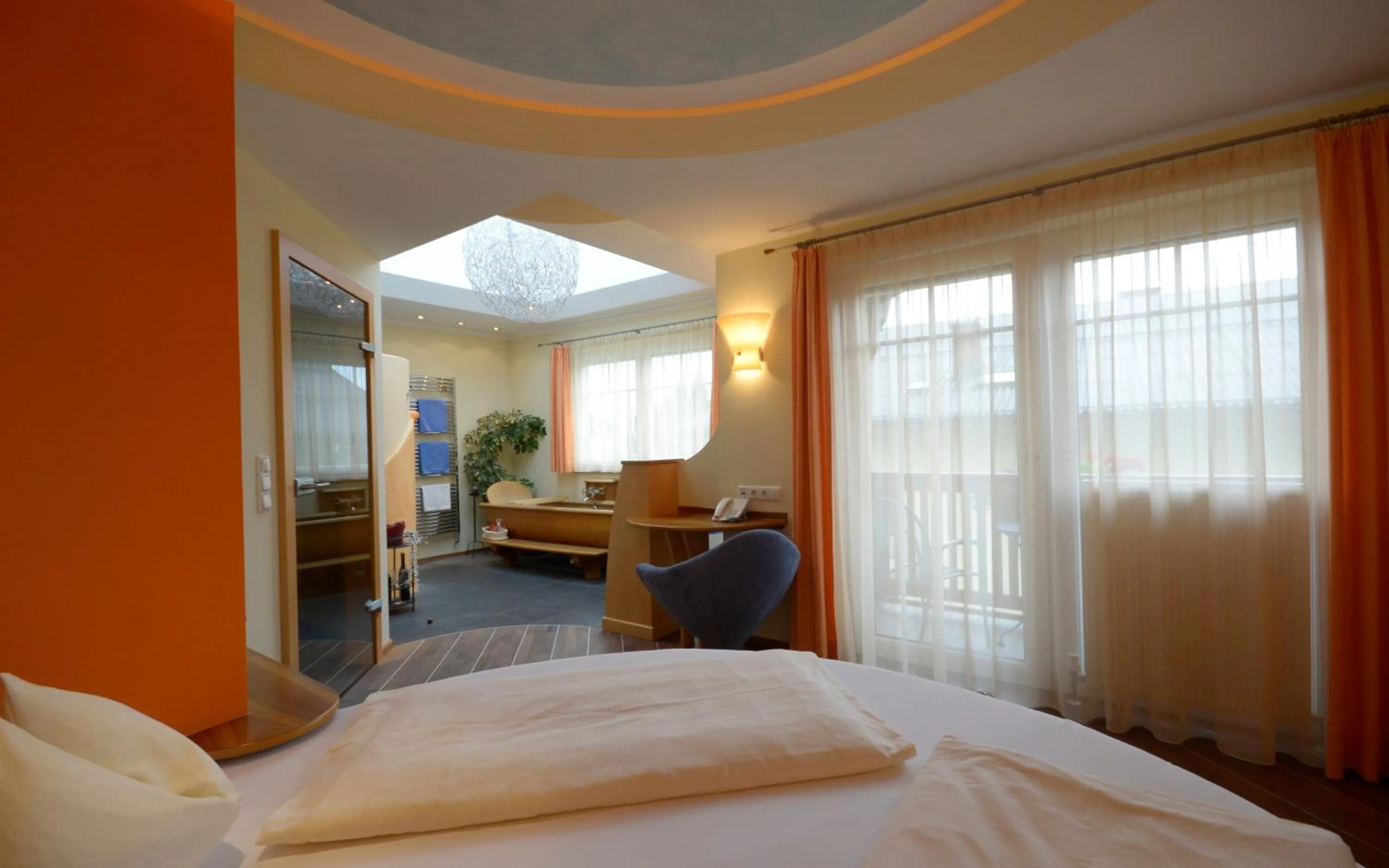 Photo of the whole room, Bed in Hotel Himmelreich