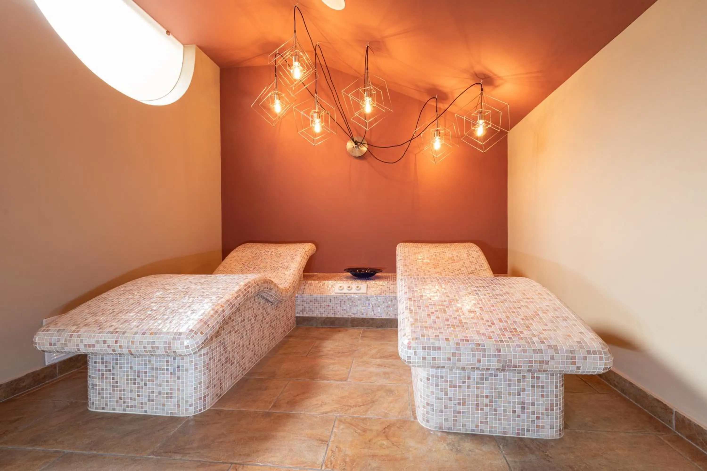 Sauna, Bed in Hotel Himmelreich