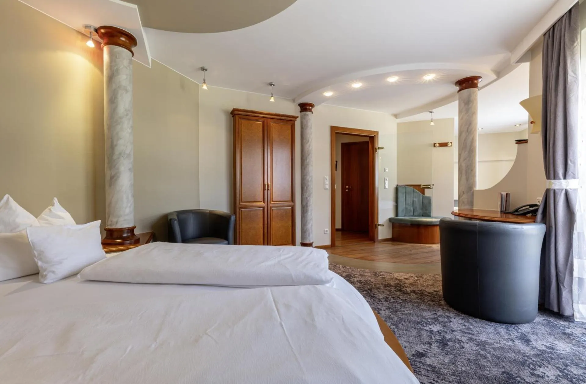 Bed in Hotel Himmelreich