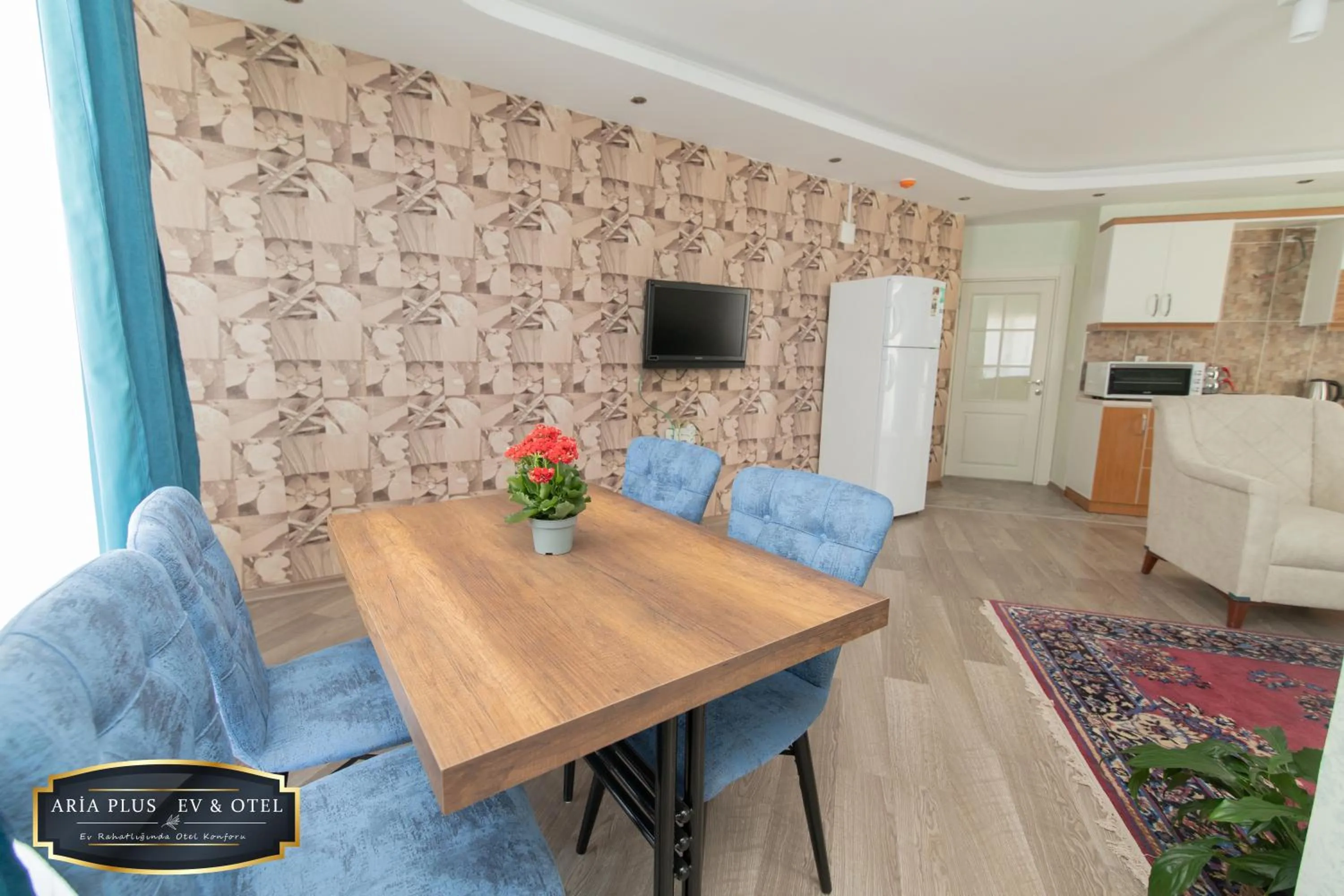 Dining area in aria plus ev otel