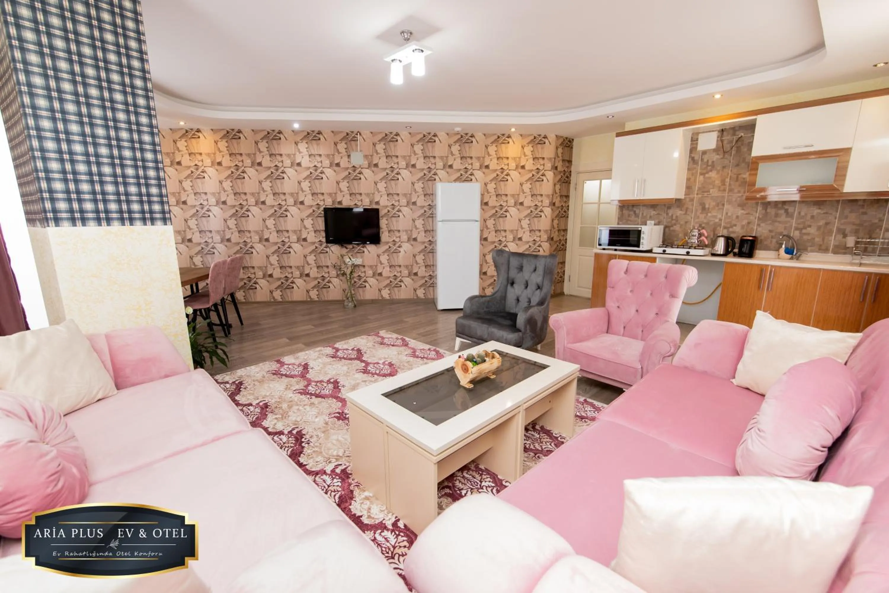 Seating area in aria plus ev otel