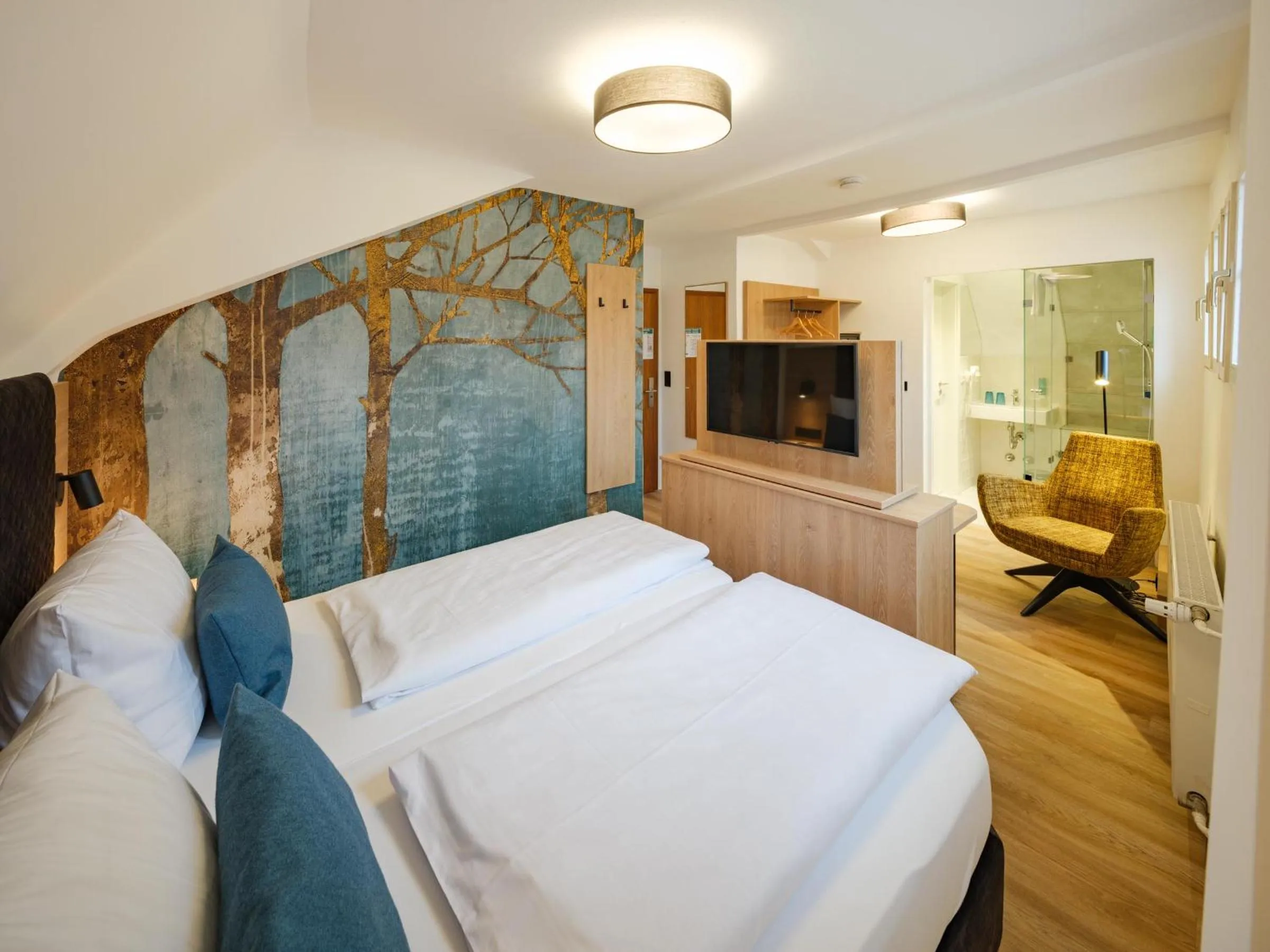 Photo of the whole room, Bed in Hotel Restaurant Goldener Engel