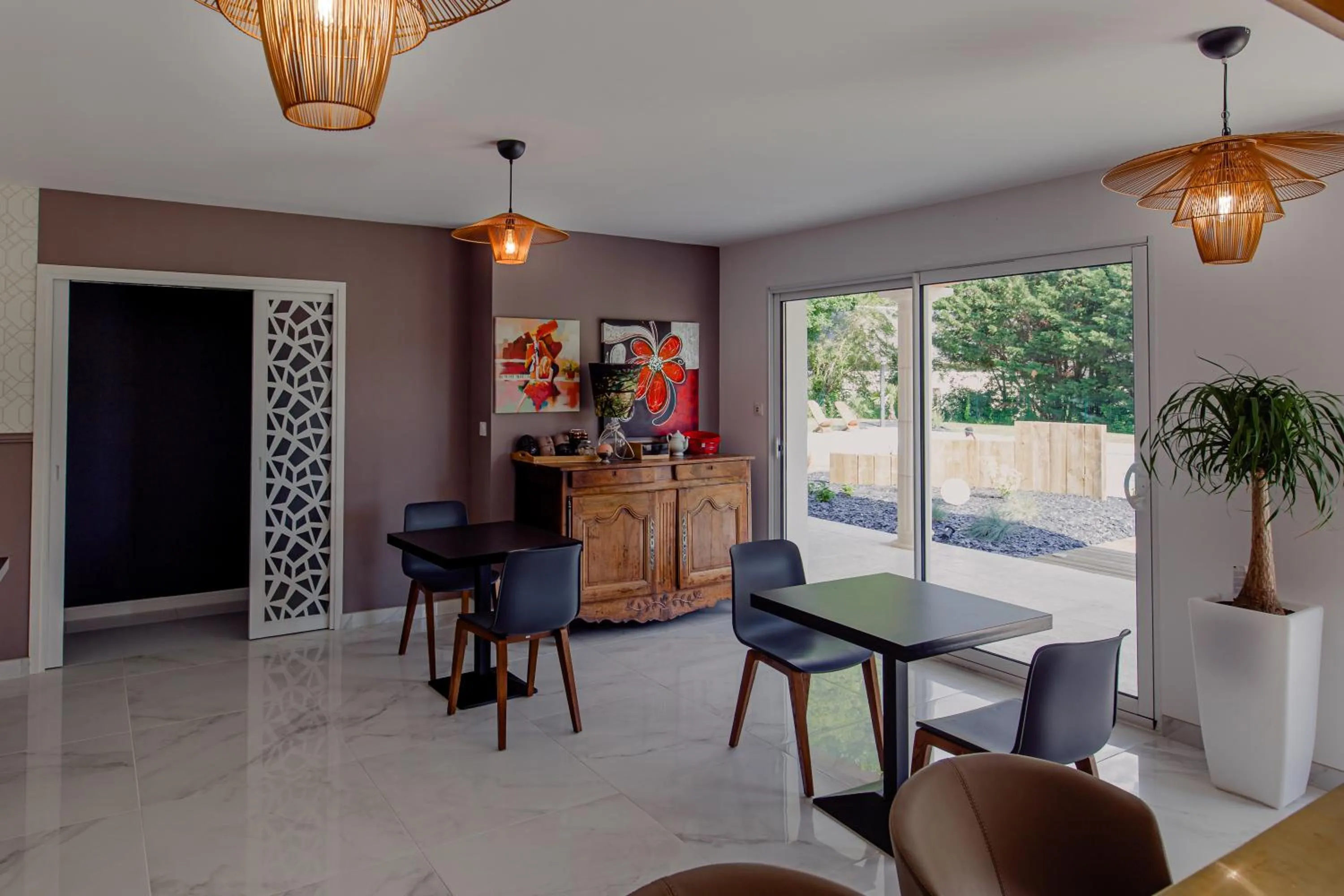 VILLA DES CHENES-Adult only