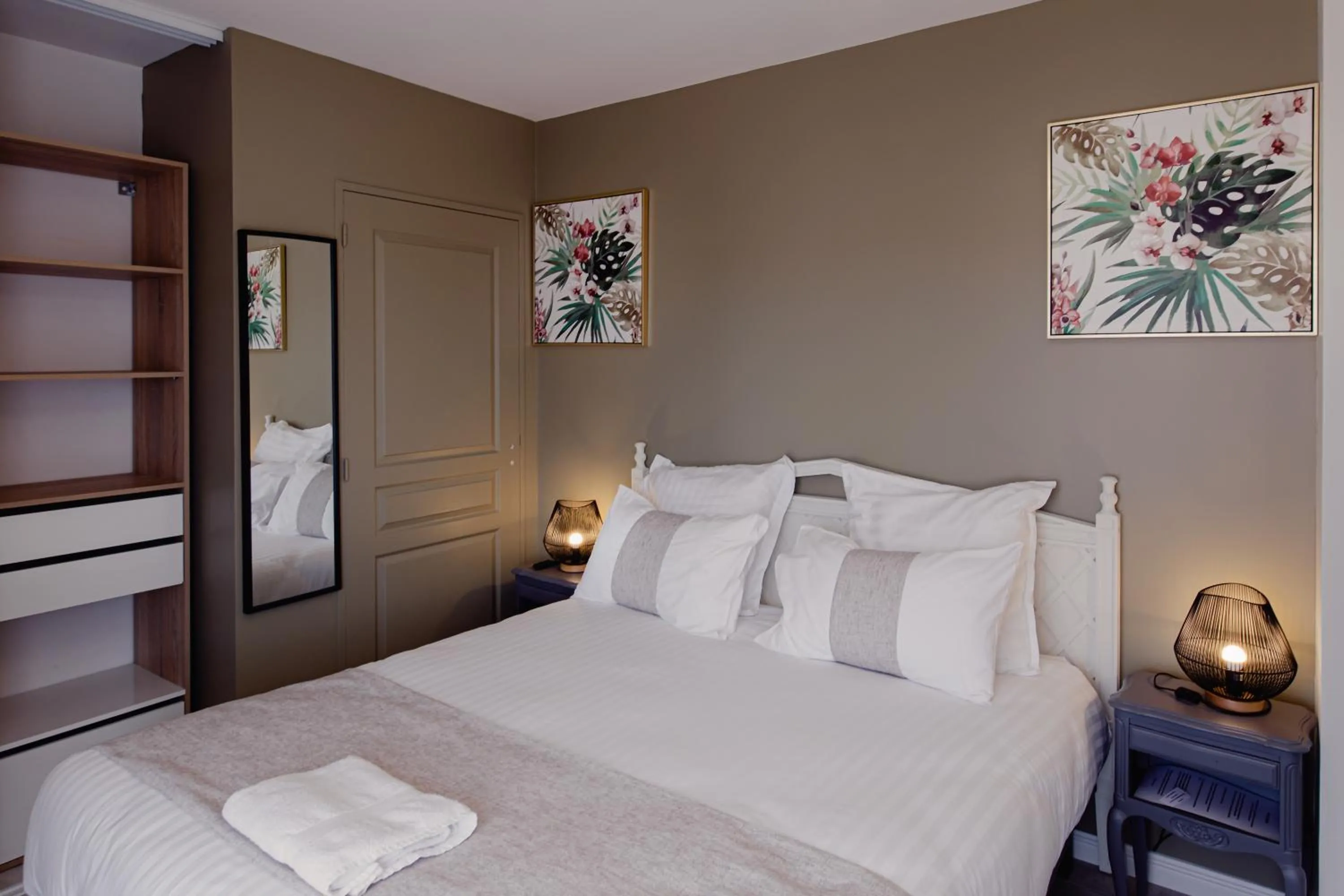 Bed in VILLA DES CHENES-Adult only