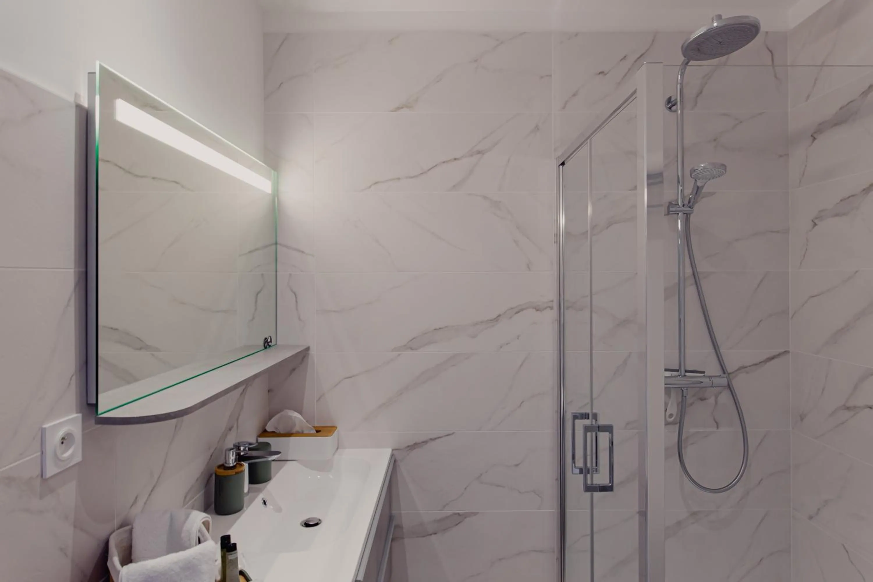 VILLA DES CHENES-Adult only