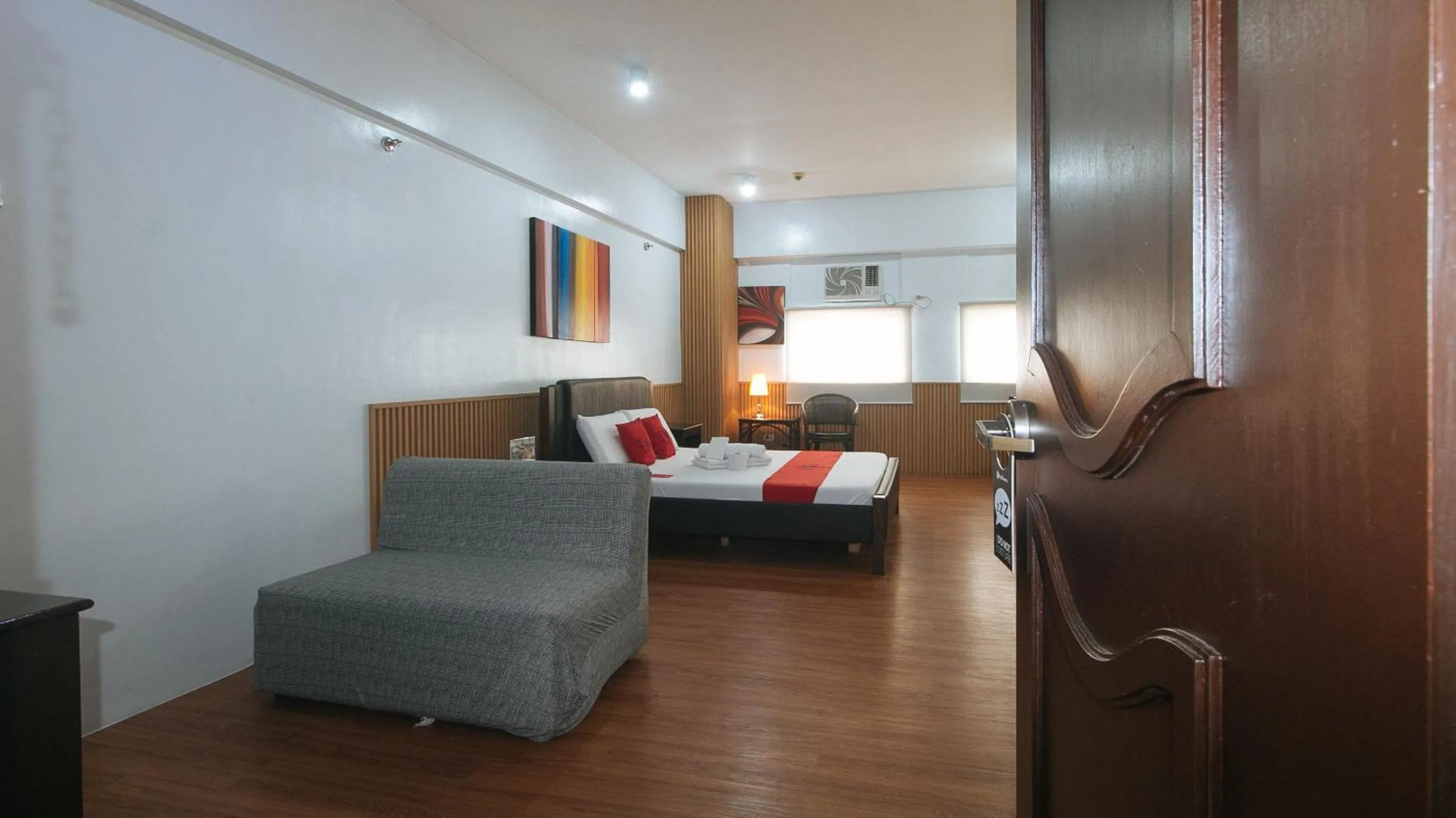 Bed in RedDoorz at BP International Powerhouse Inc near SM Manila