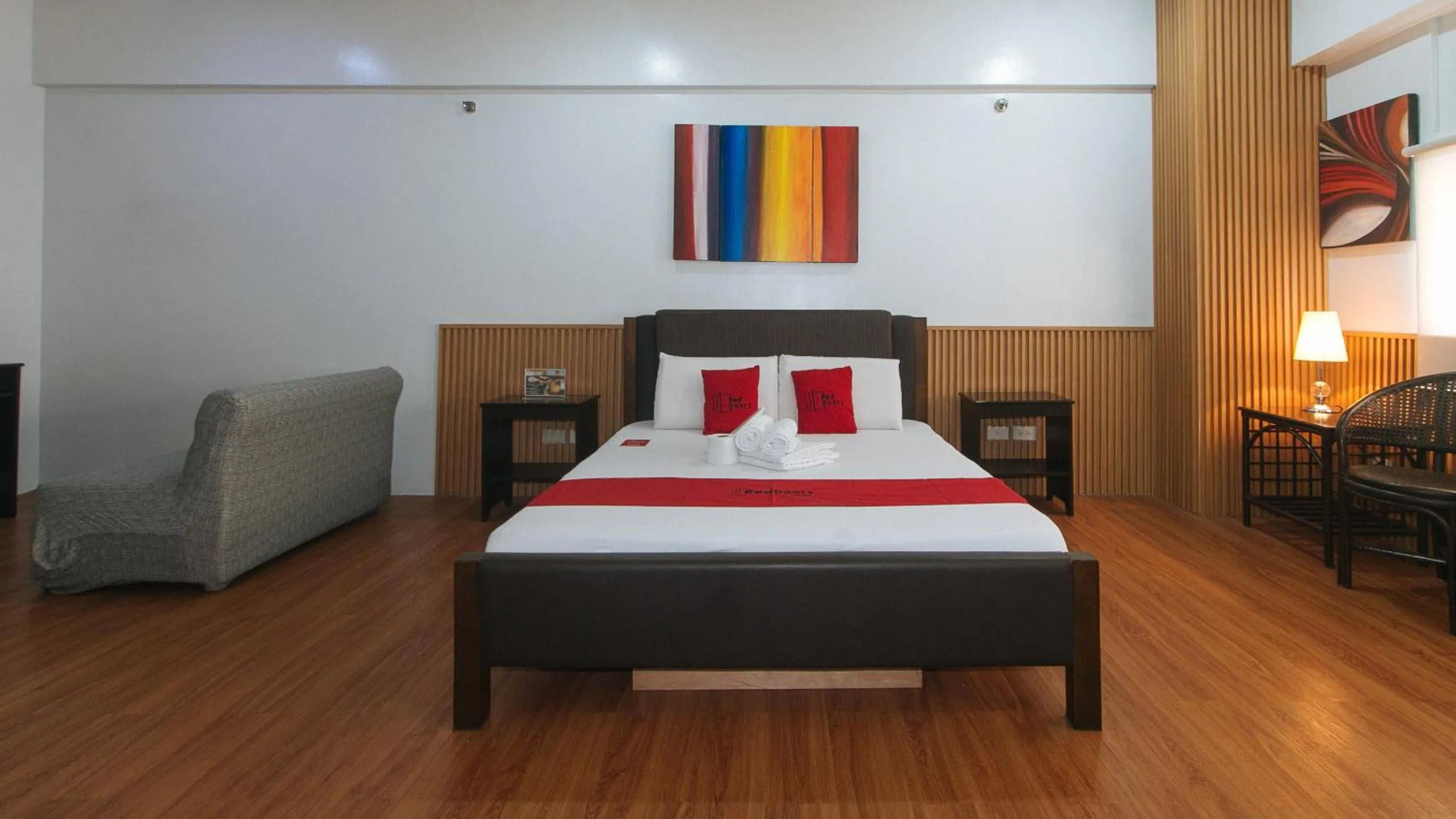 Bed in RedDoorz at BP International Powerhouse Inc near SM Manila