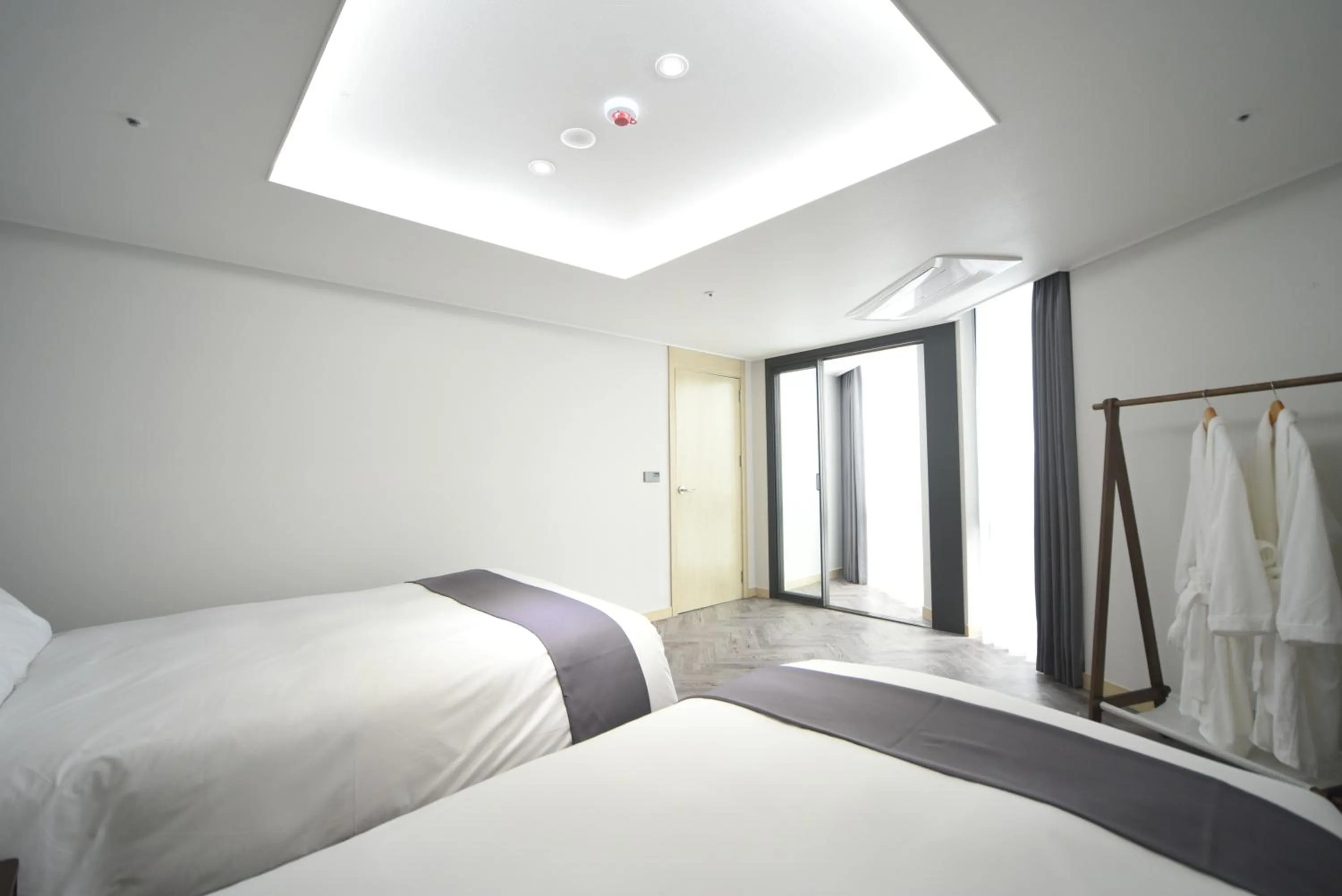 Bed in Haeundae Central Hotel