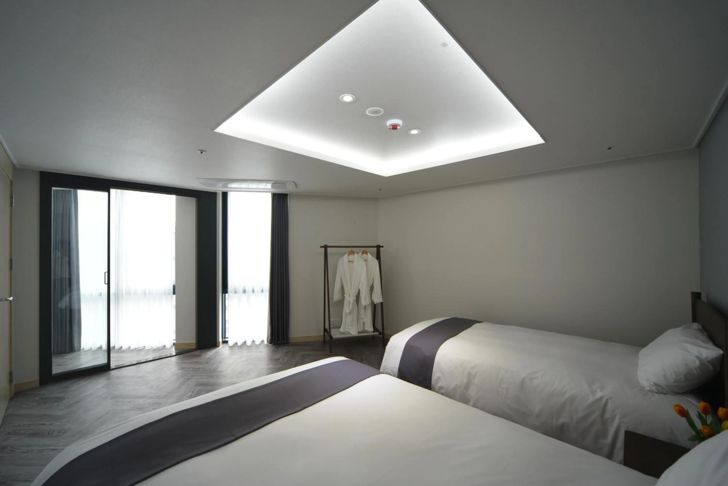 Bed in Haeundae Central Hotel