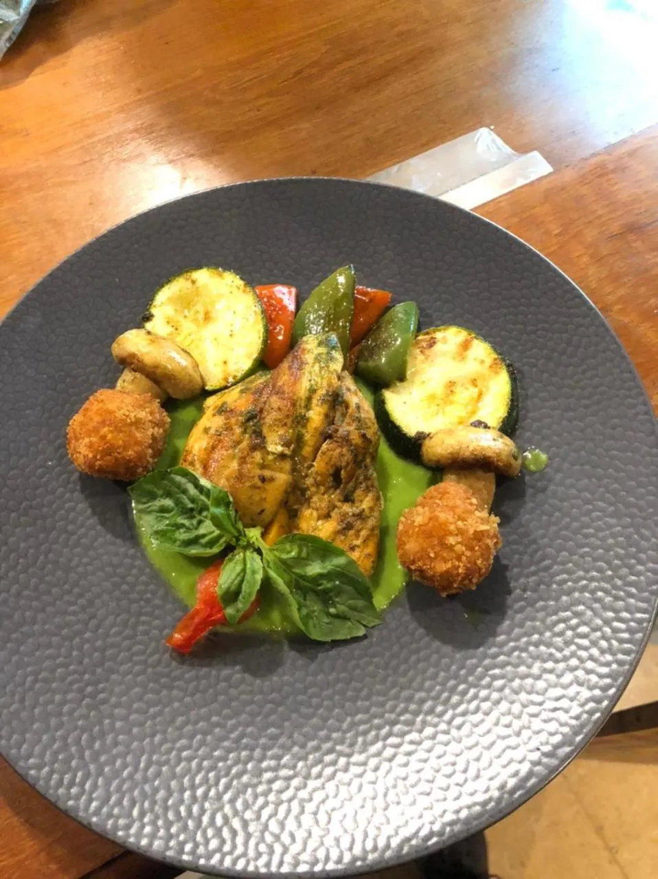 Restaurant/places to eat in Bebek Cottages Sanur