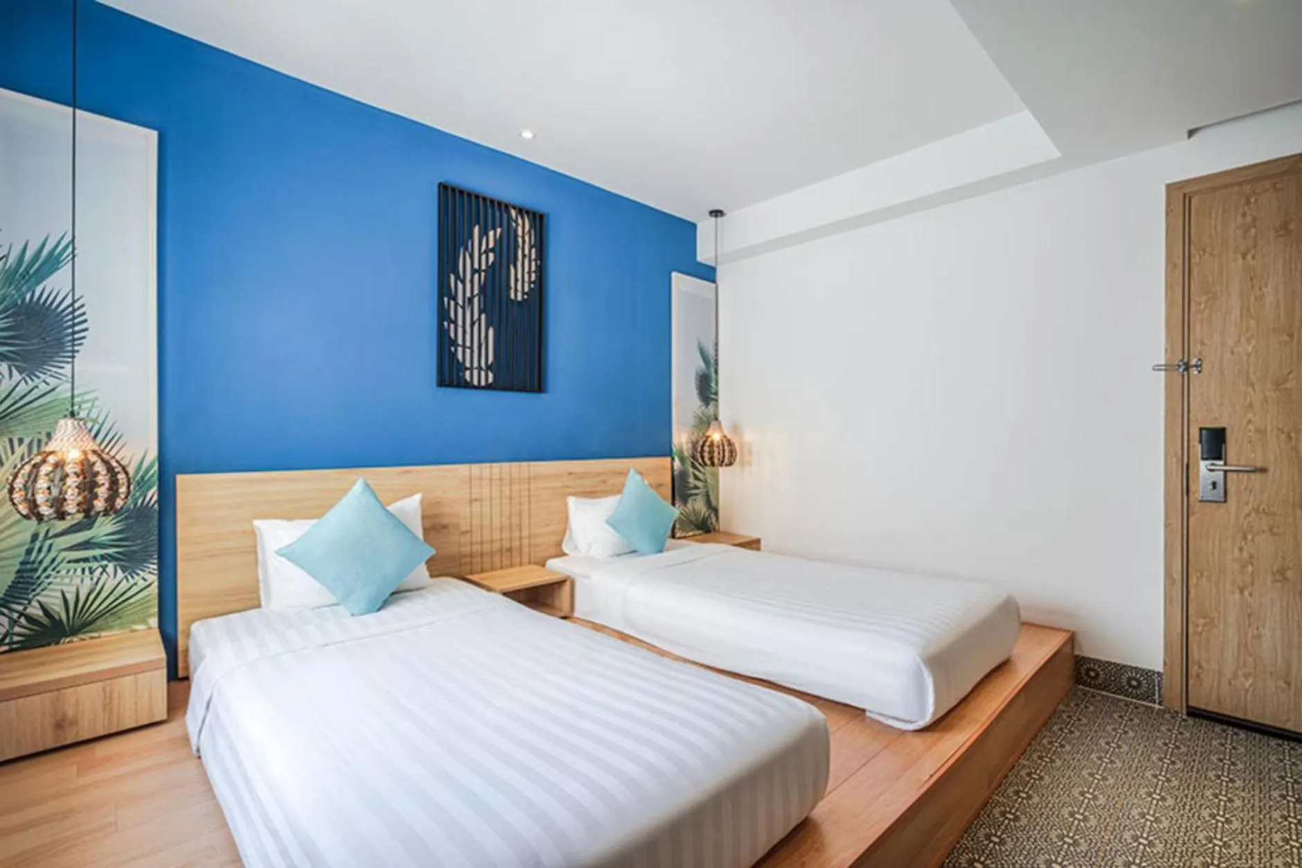Bed in Bella Merry Hotel and Apartment - 100M To The My Khe Beach