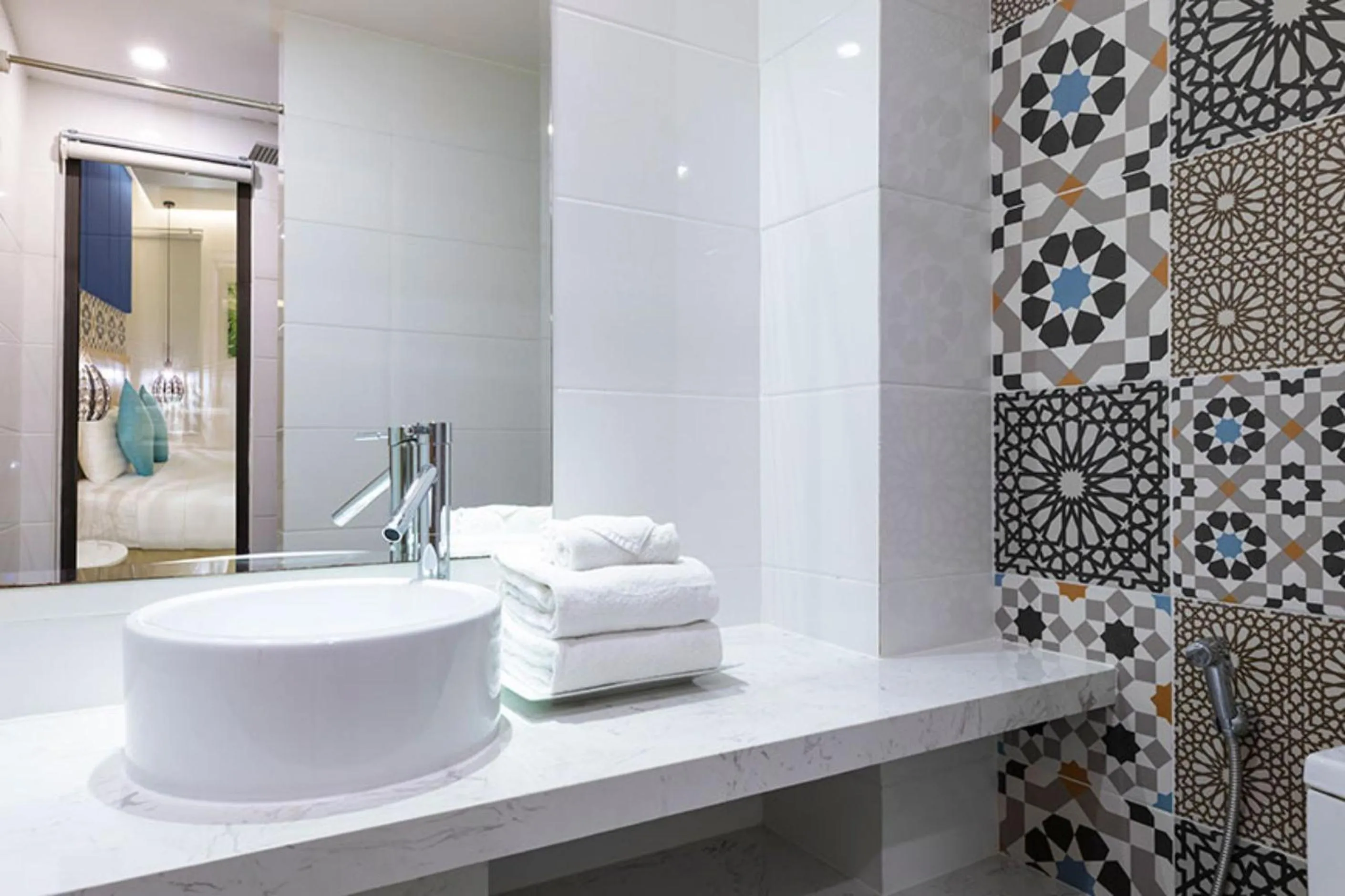 Shower in Bella Merry Hotel and Apartment - 100M To The My Khe Beach