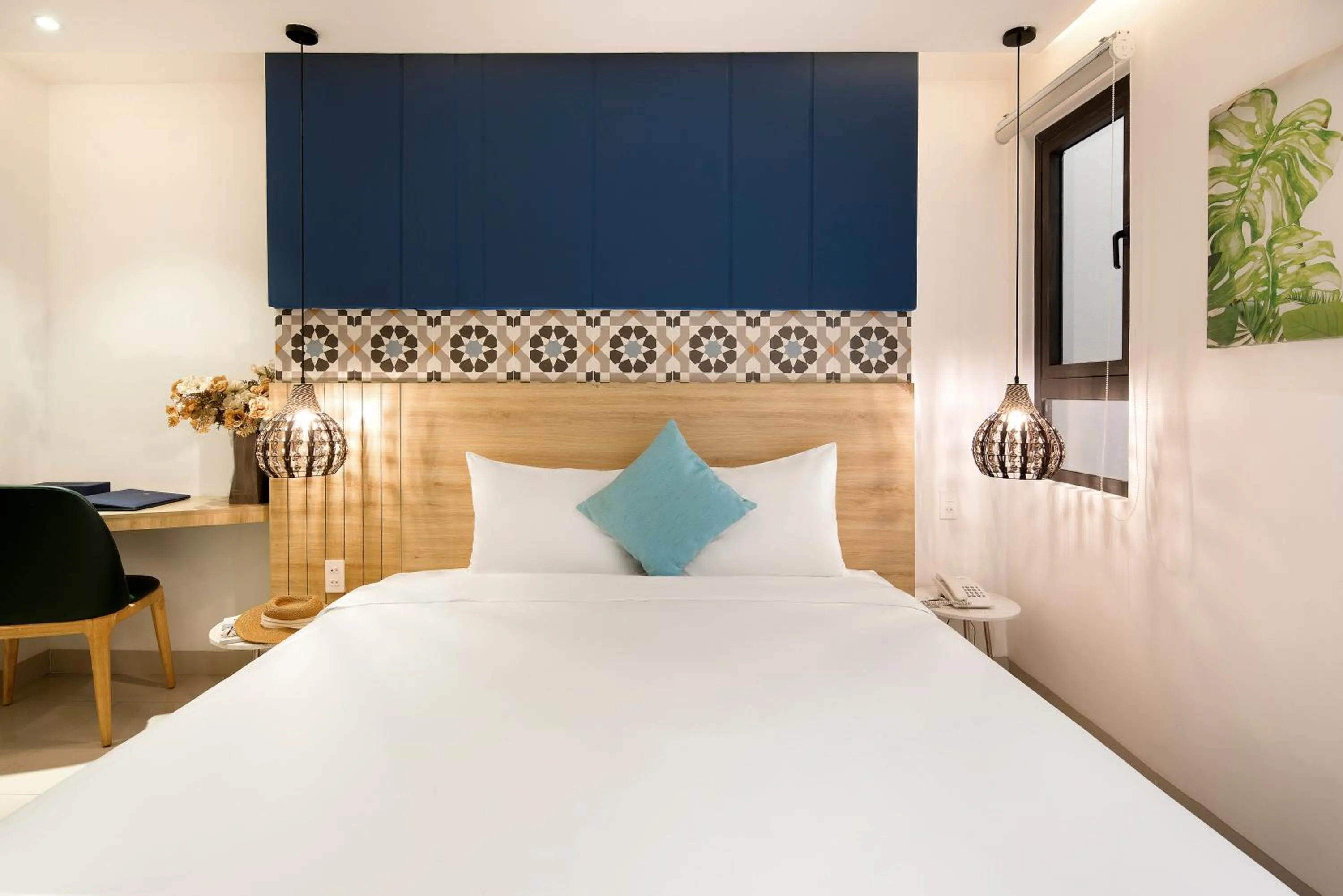 Photo of the whole room, Bed in Bella Merry Hotel and Apartment - 100M To The My Khe Beach