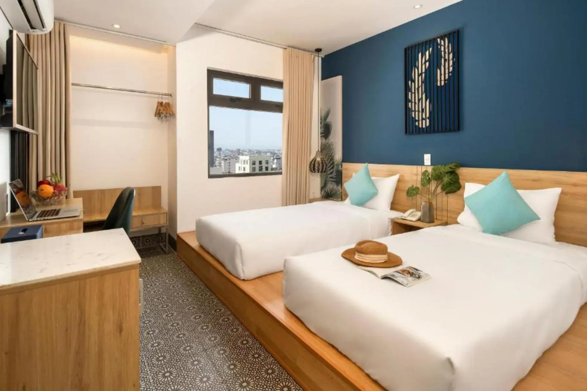 Deluxe Twin Room in Bella Merry Hotel and Apartment - 100M To The My Khe Beach Deluxe Twin Room in Bella Merry Hotel and Apartment - 100M To The My Khe Beach