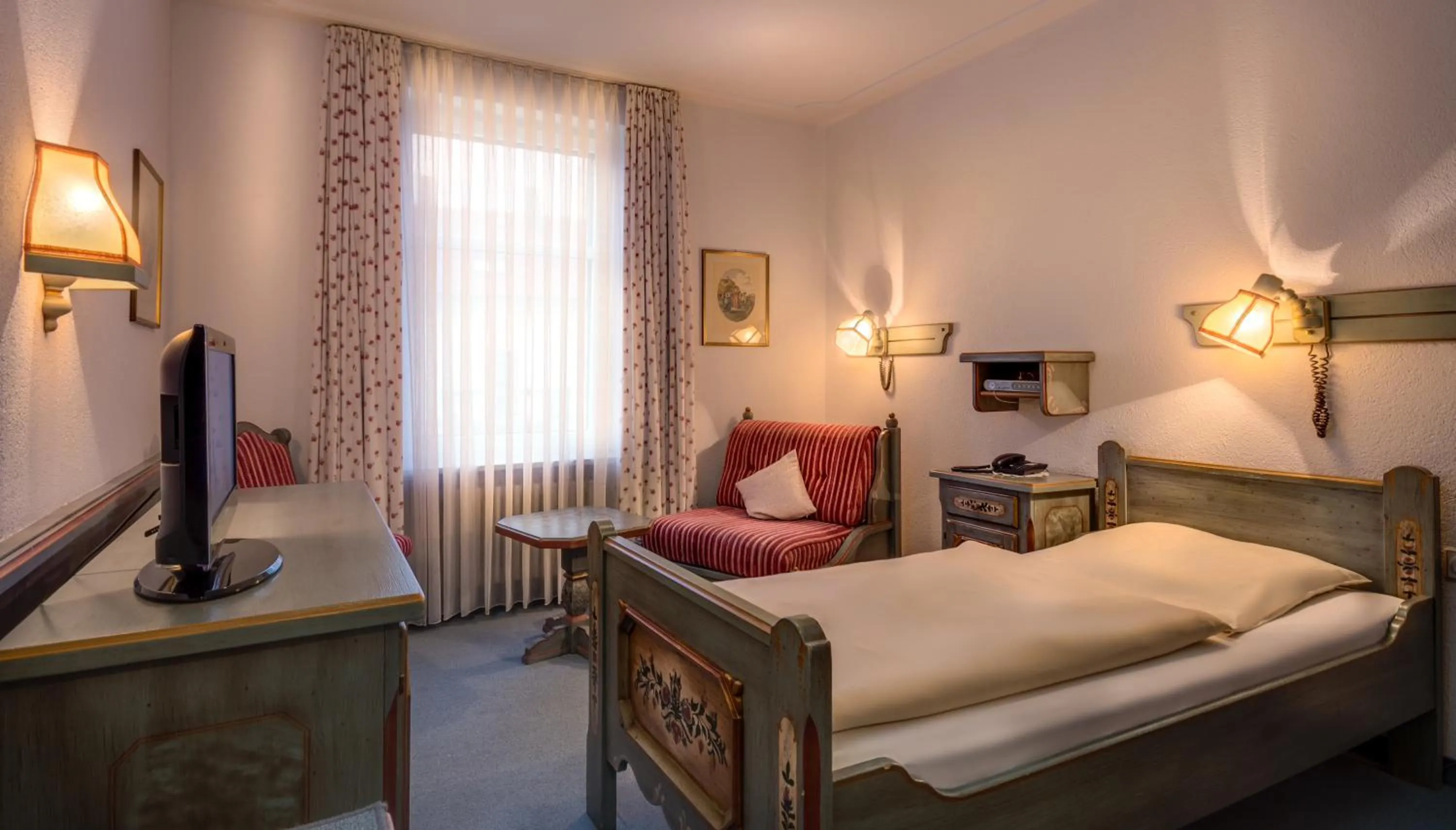 Bed in Hotel Gasthof zur Post