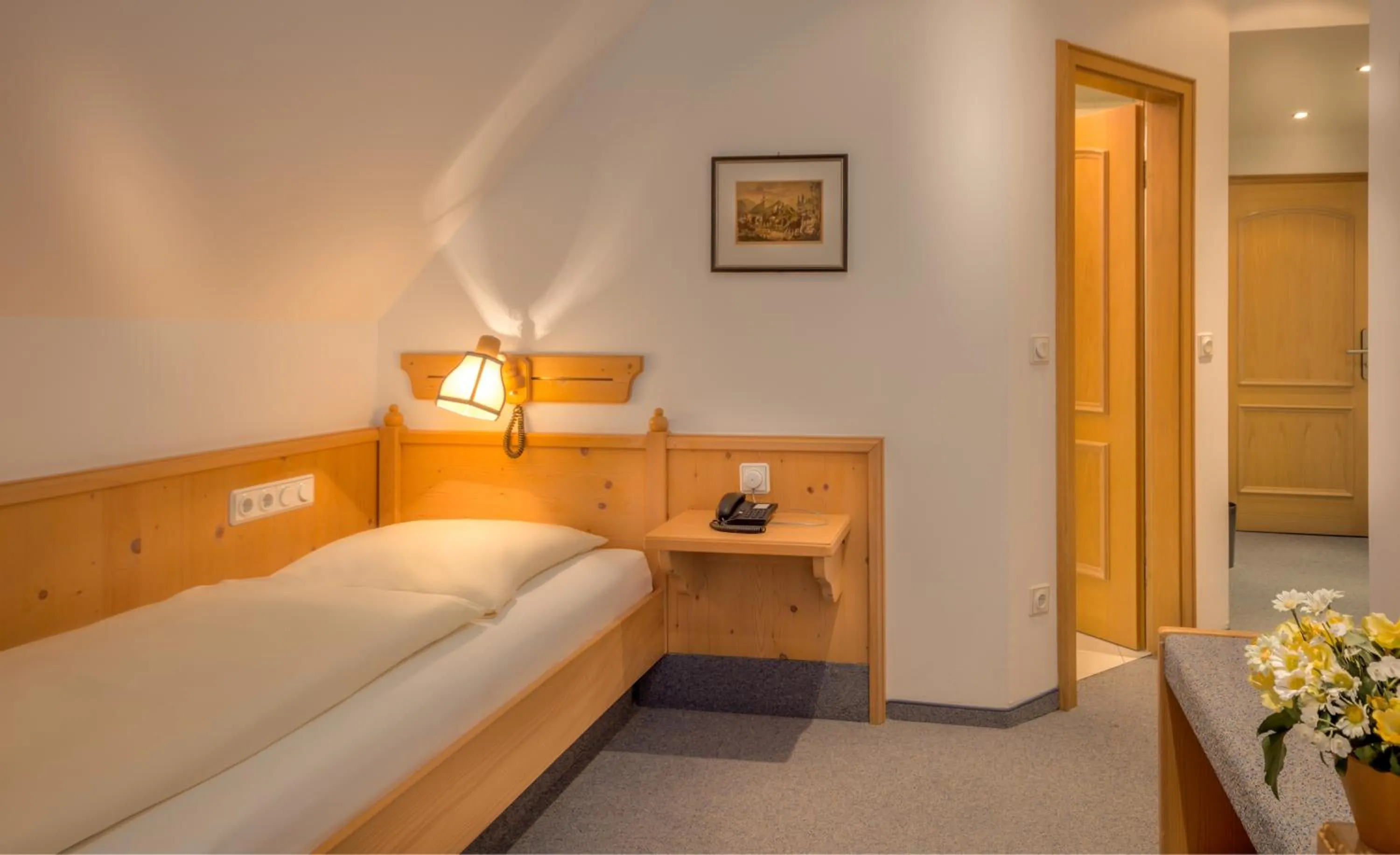 Bed in Hotel Gasthof zur Post