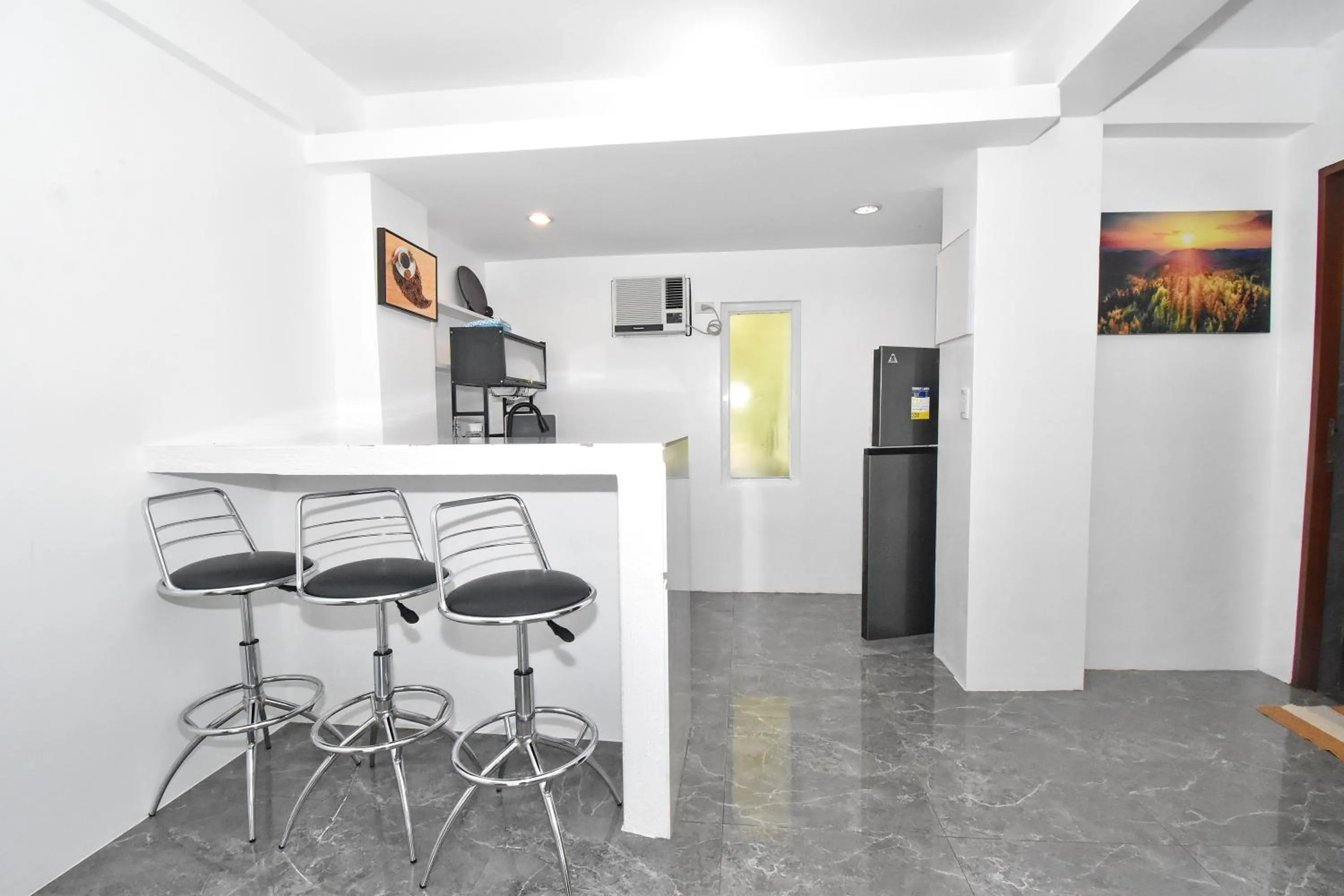 Kitchen or kitchenette in Villa Sunset Boracay