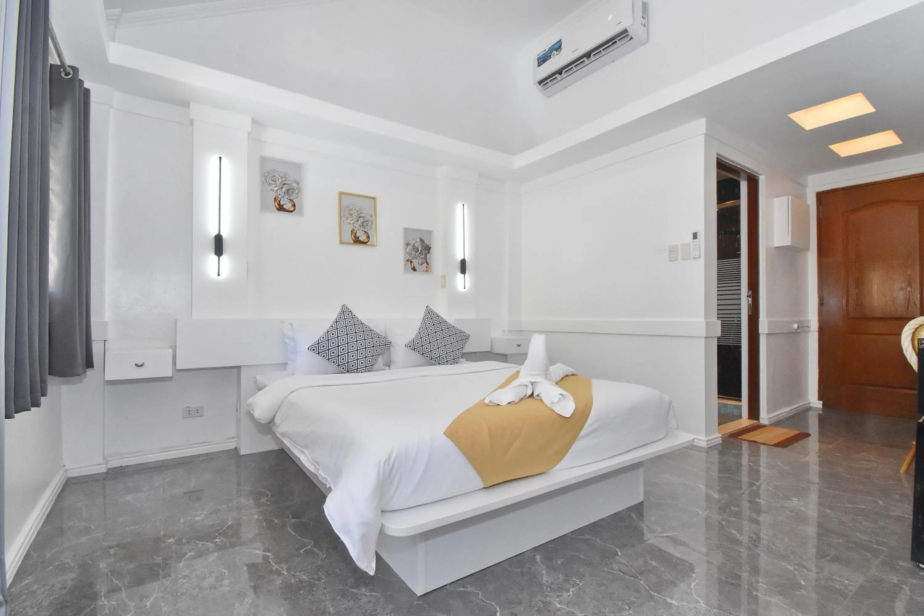 Bedroom, Bed in Villa Sunset Boracay