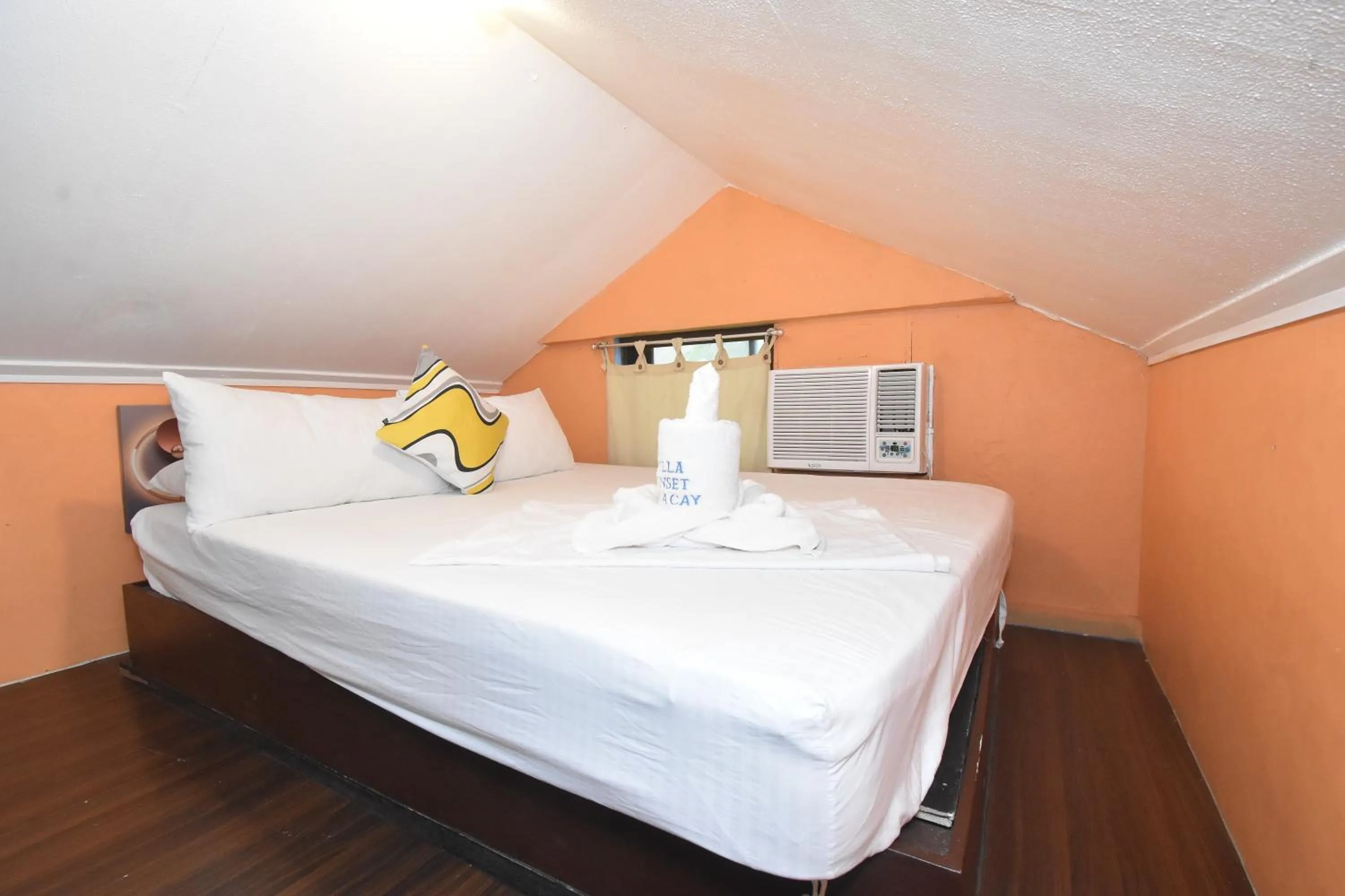 Bed in Villa Sunset Boracay