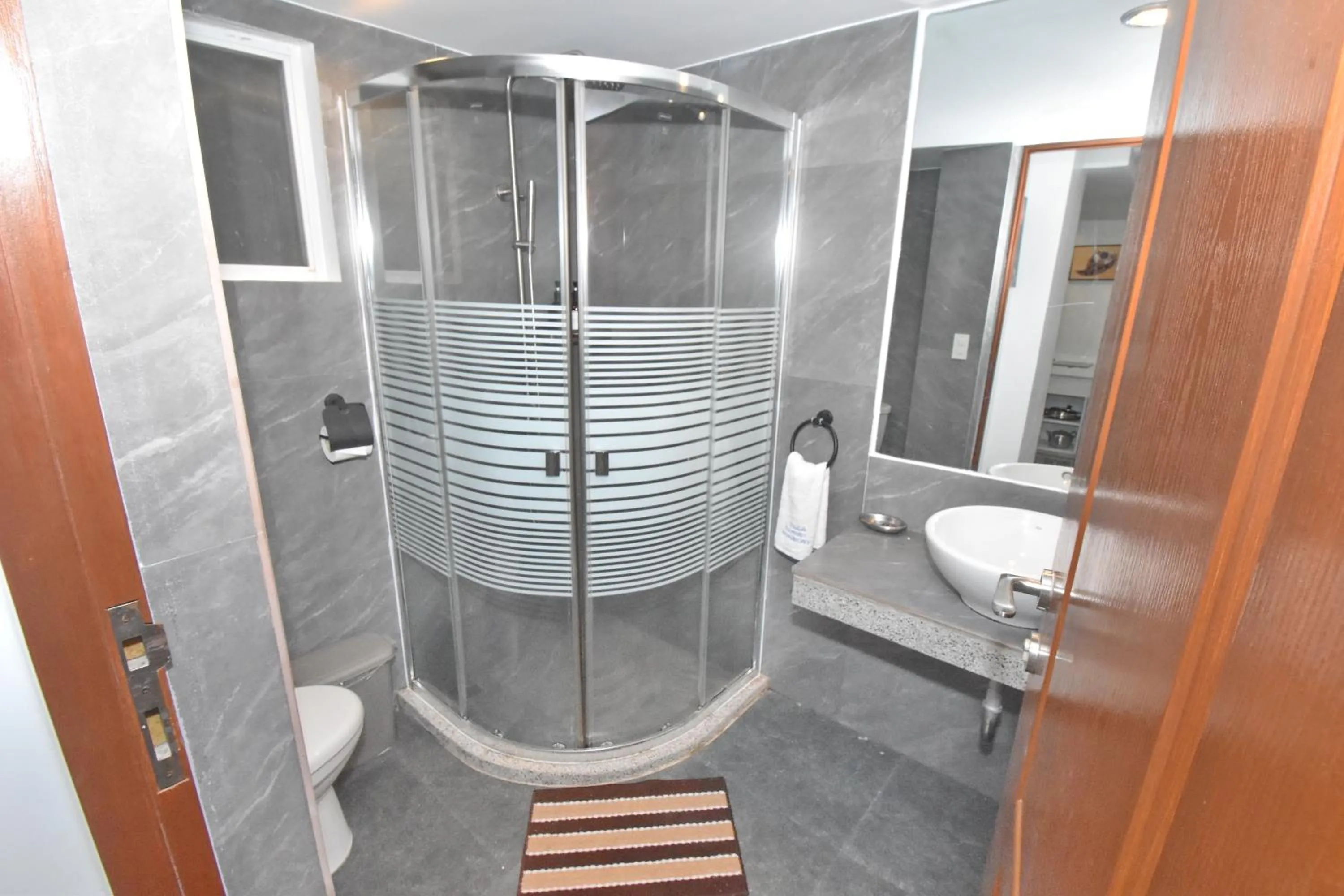 Shower in Villa Sunset Boracay