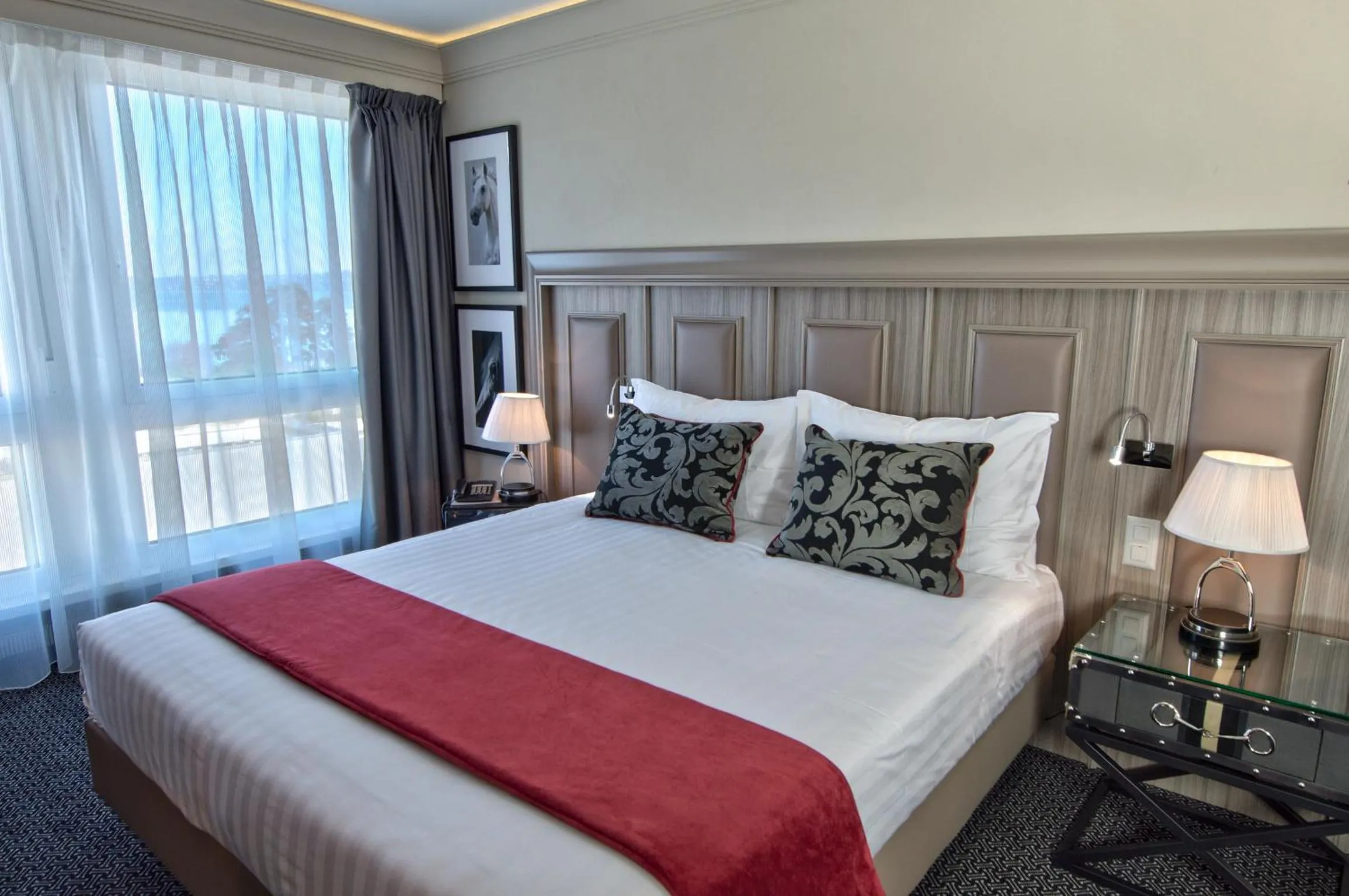 Bed in Drake Longchamp