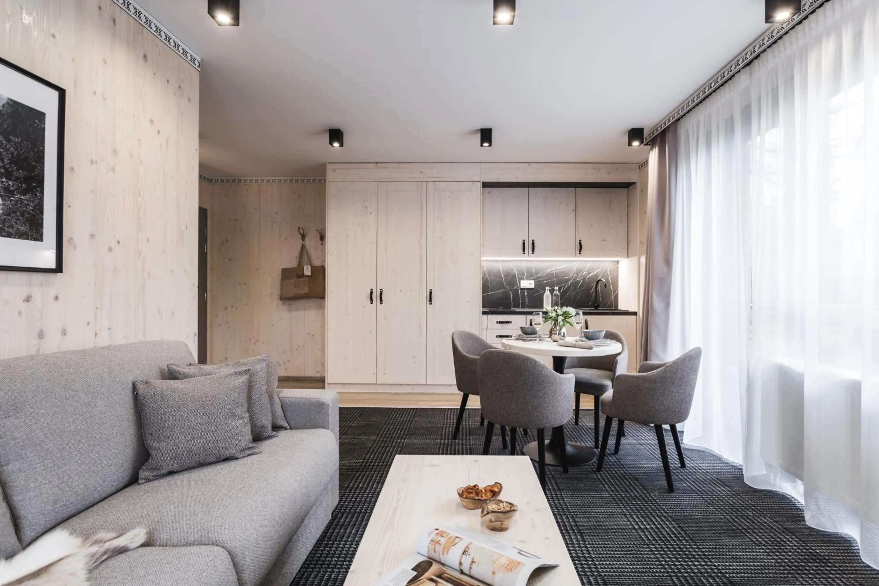 Kitchen or kitchenette in ARIETES MARMONT Resort