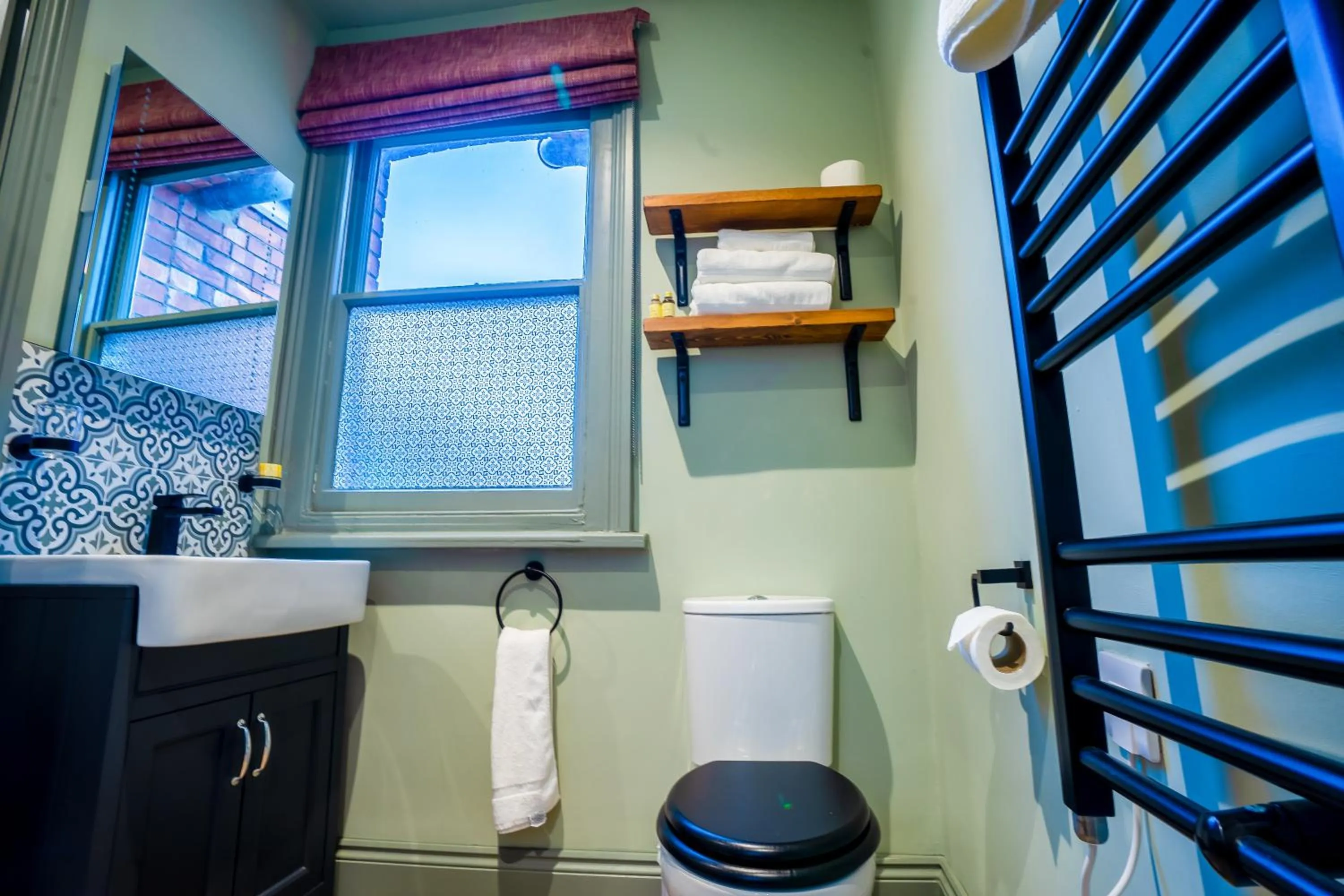 Bathroom in The Crown Hotel