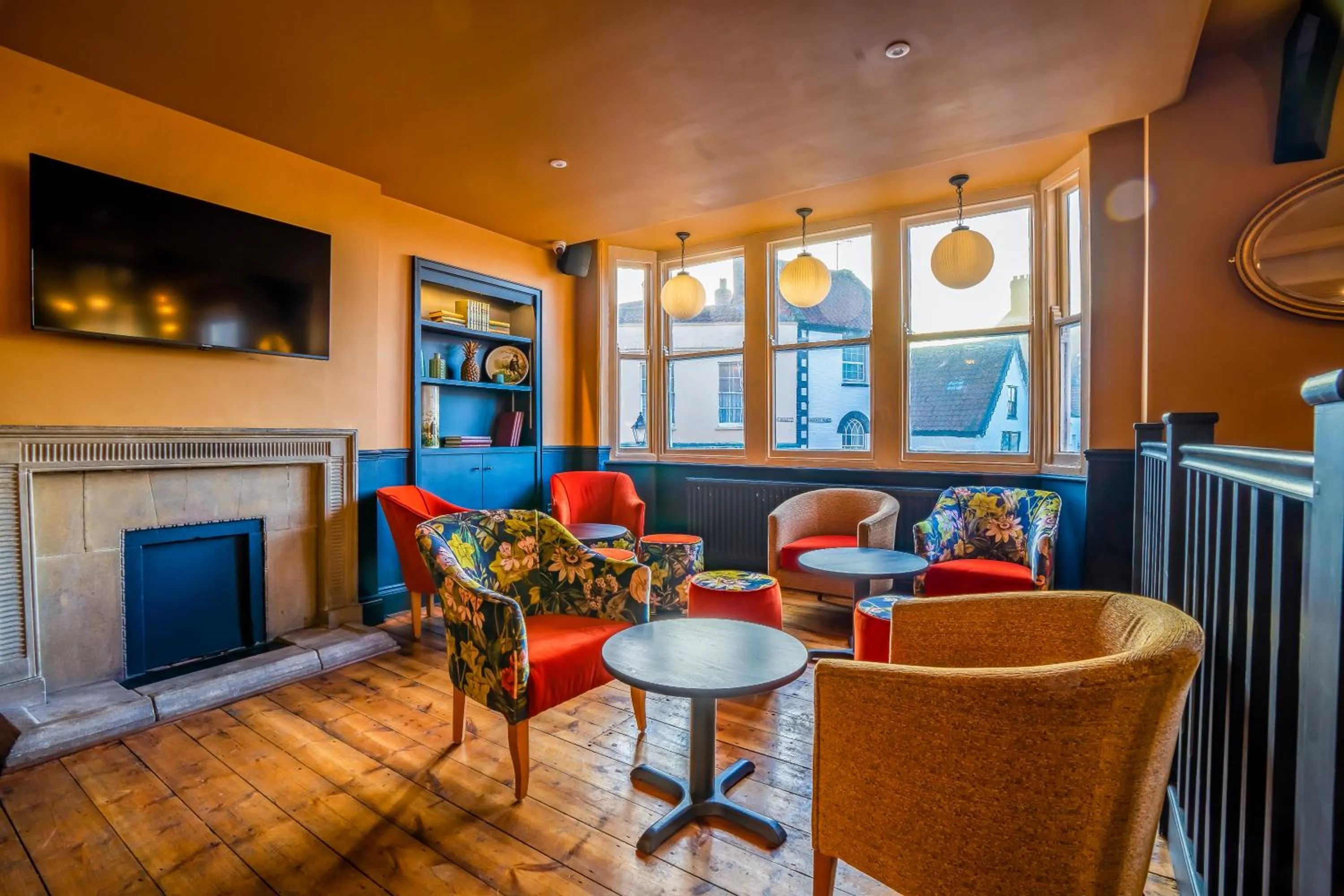 Lounge or bar in The Crown Hotel