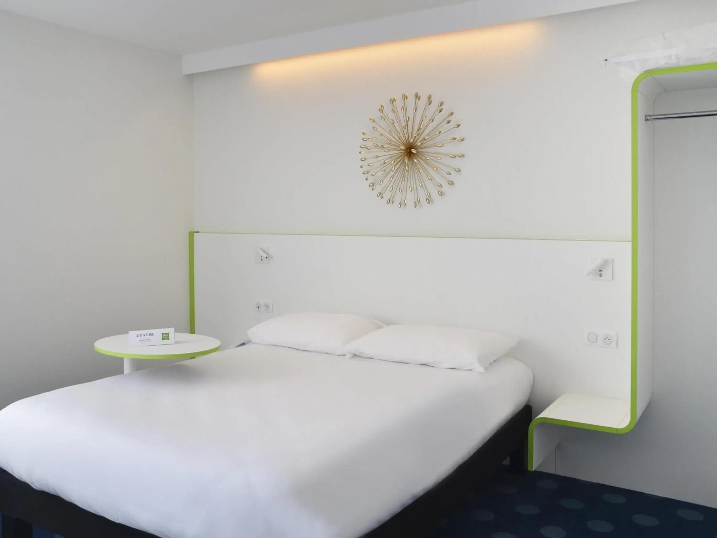Standard Double Room - single occupancy in ibis Styles Fougeres Standard Double Room - single occupancy in ibis Styles Fougeres