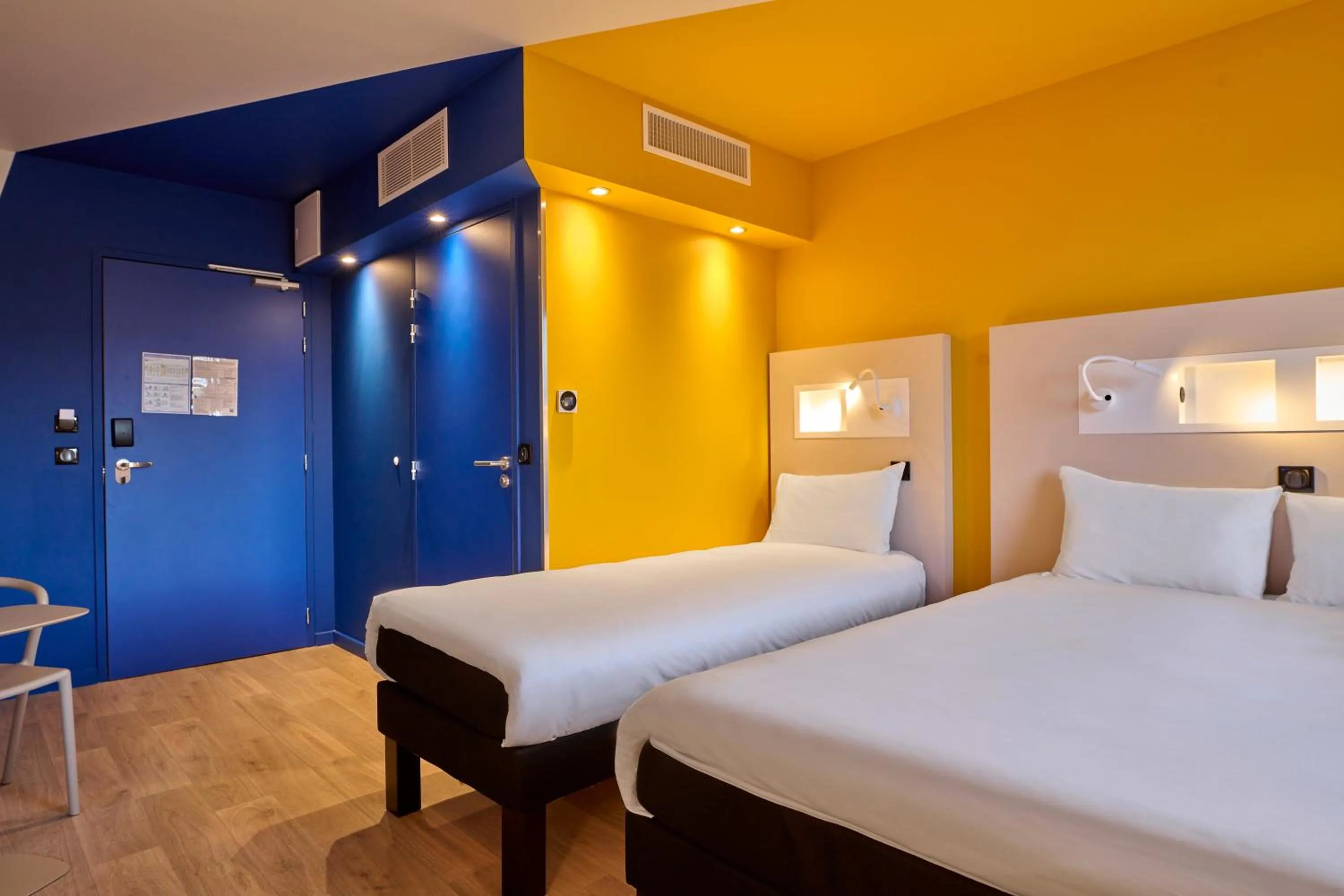 Bed in Ibis Budget Nangy Annemasse