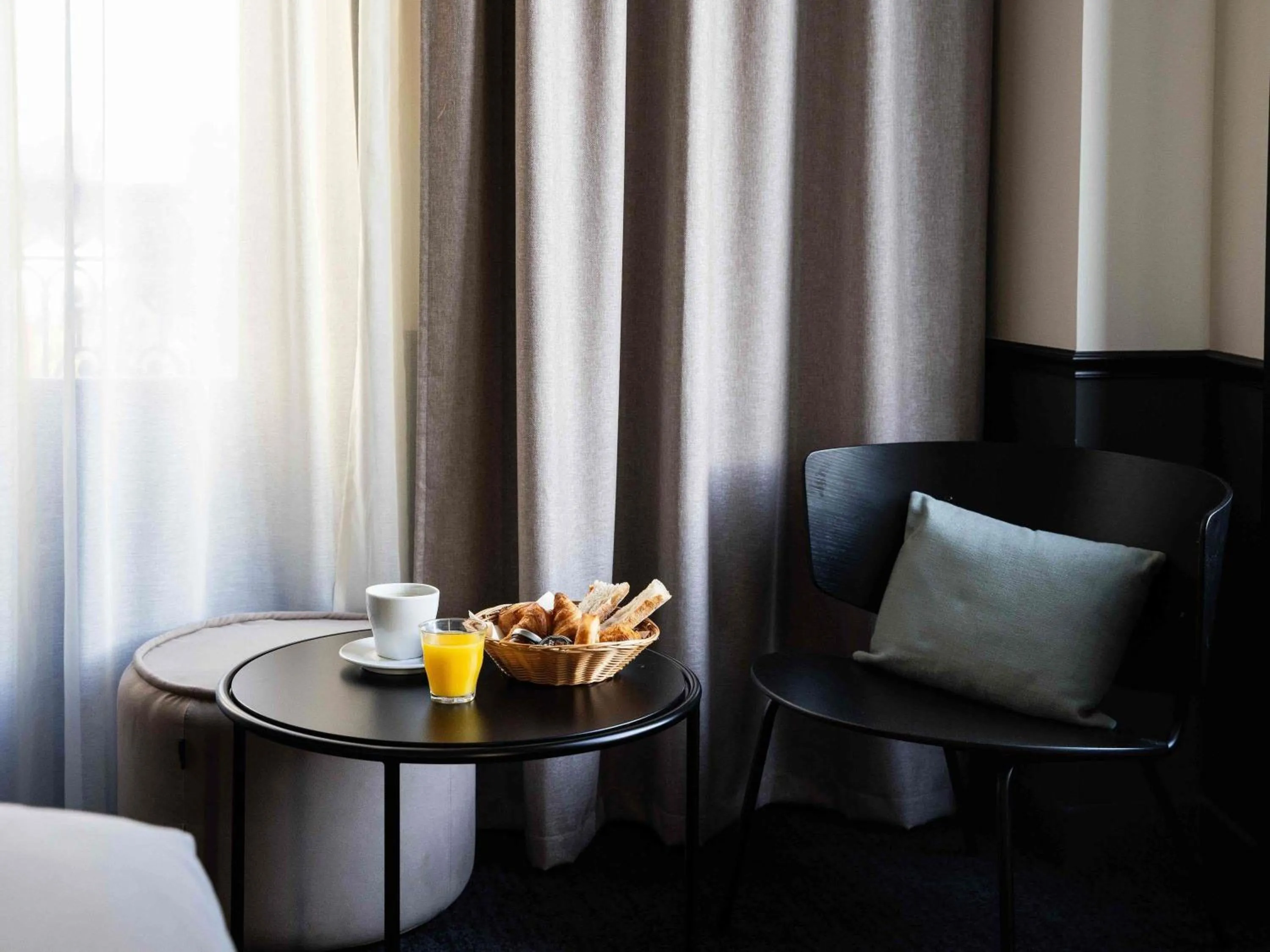 Breakfast in Mercure Bordeaux Centre Gare Atlantic