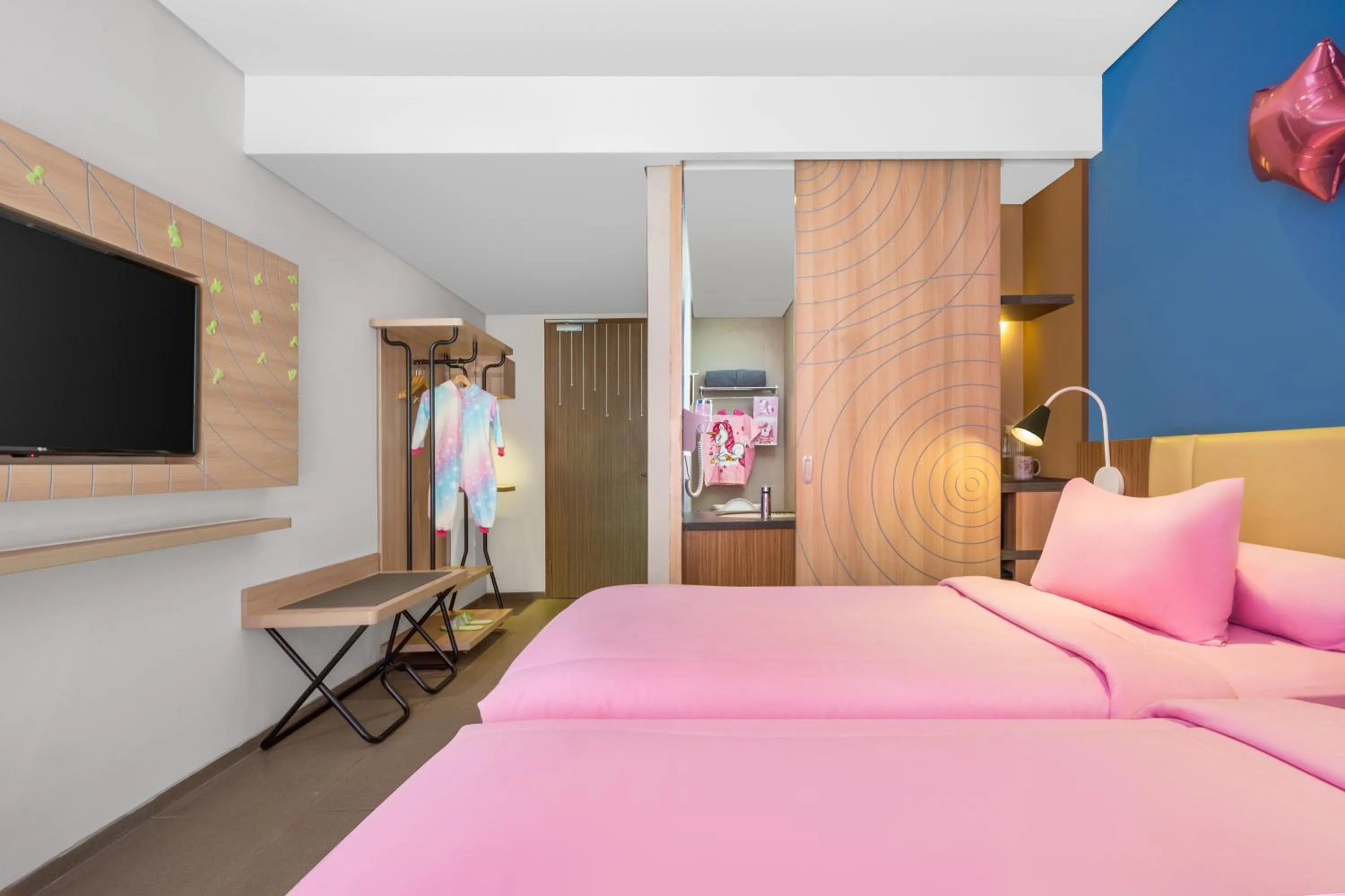 Bed in ibis Styles Bogor Pajajaran