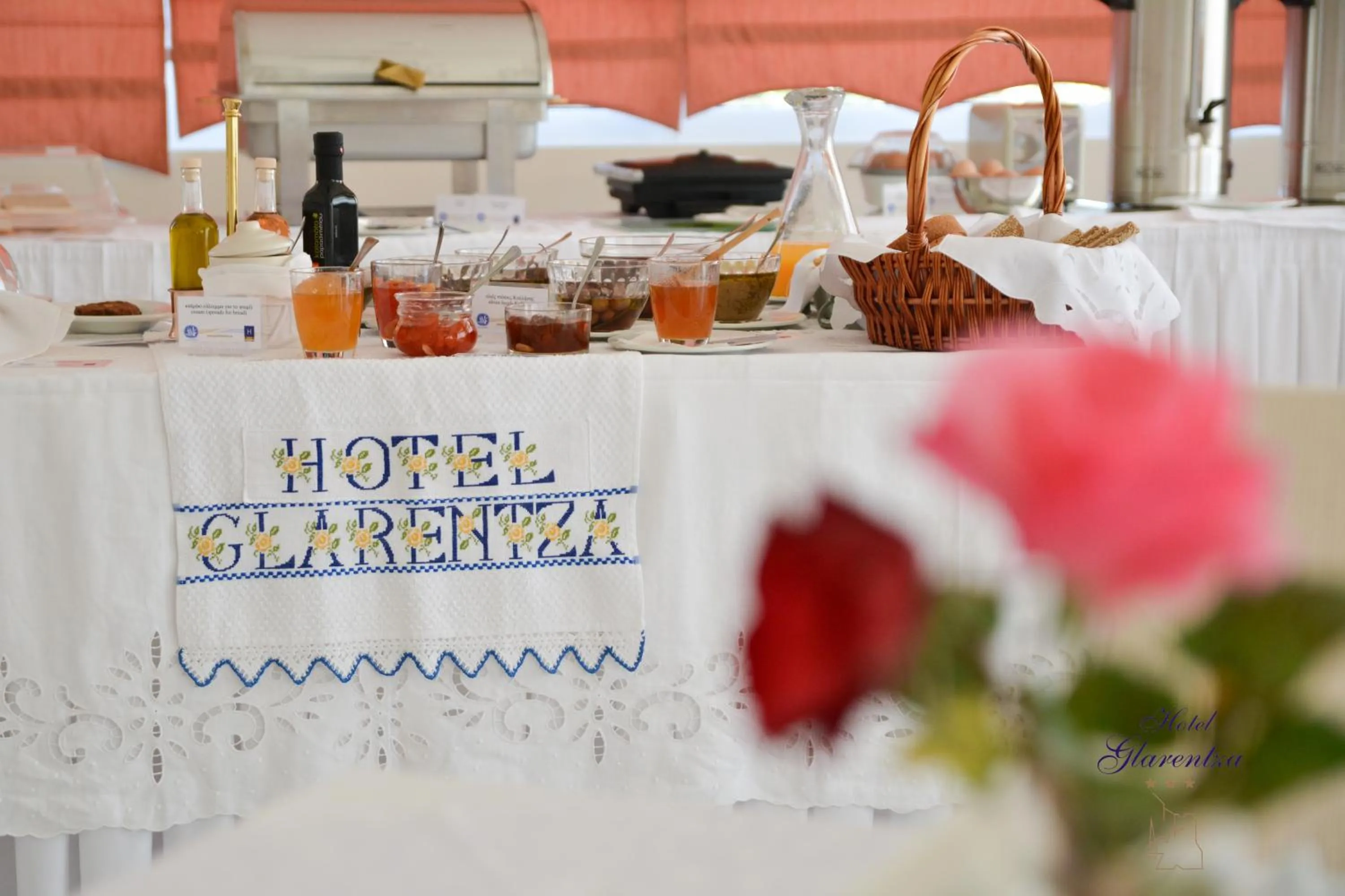 Breakfast in GLARENTZA