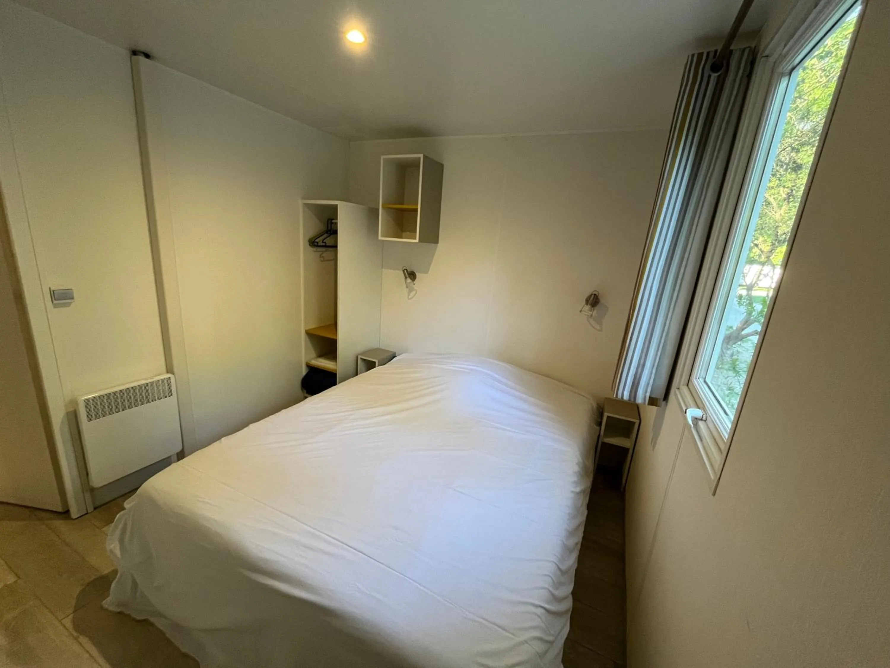 Bedroom in Camping du Pont d'Avignon