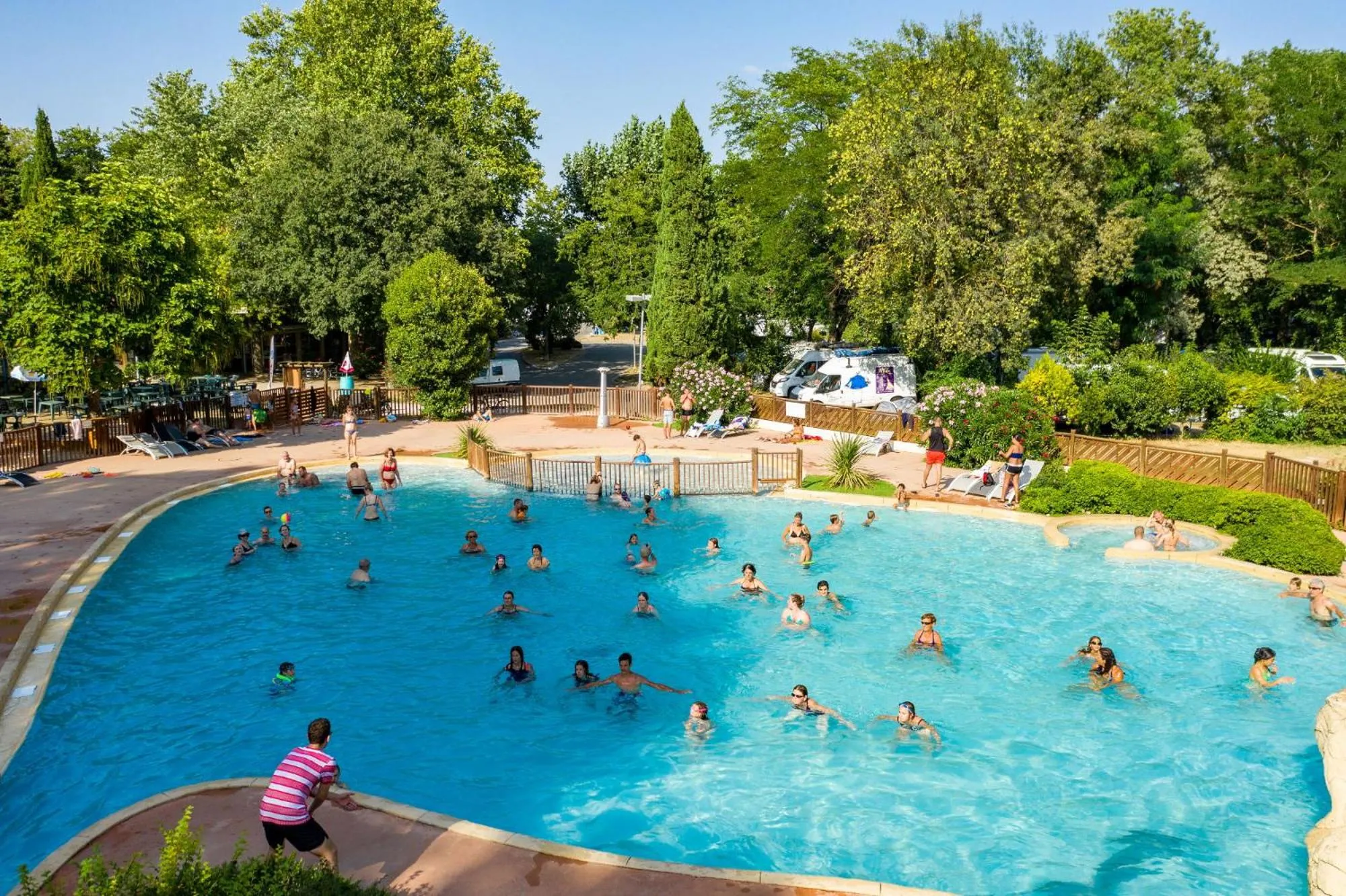 Swimming pool in Camping du Pont d'Avignon