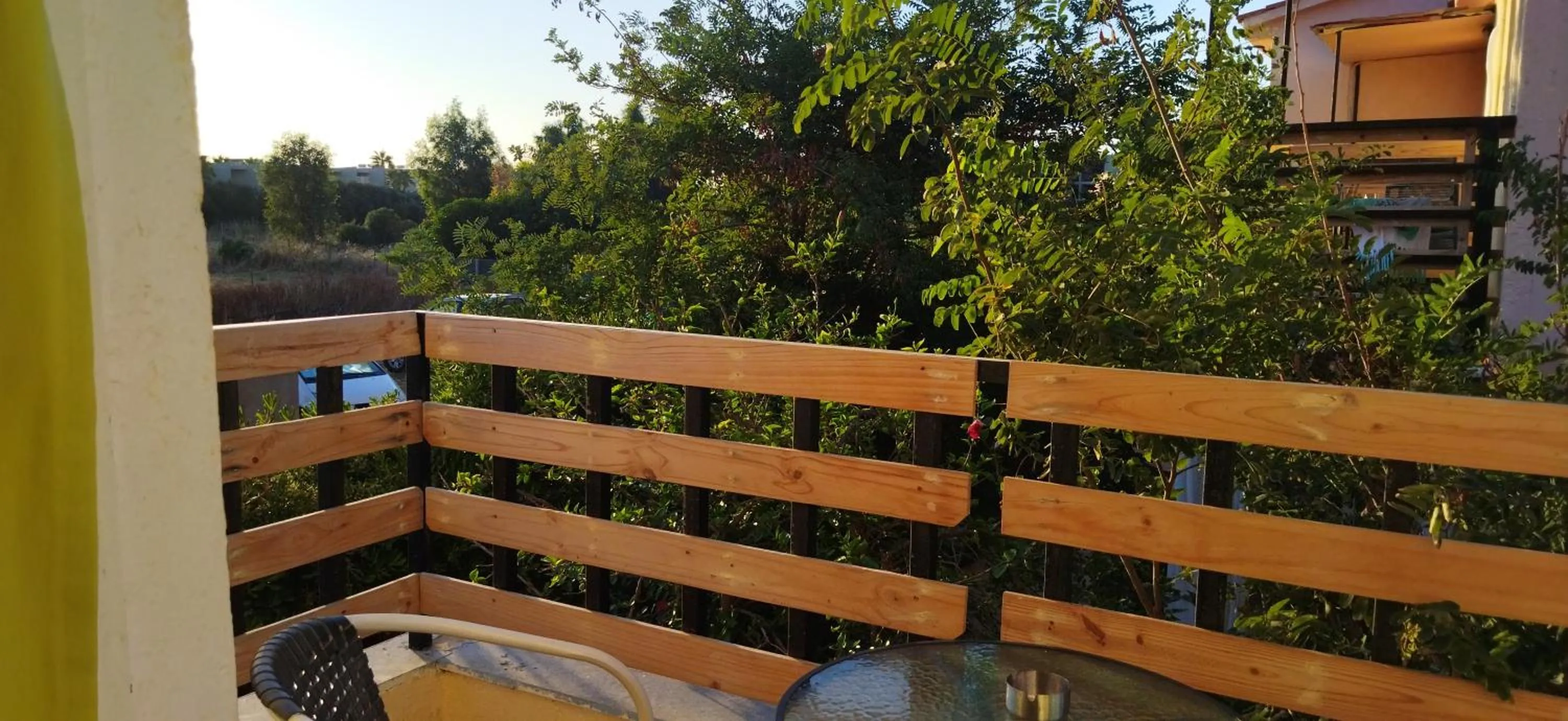 Cleo Rooms 250m from the beach