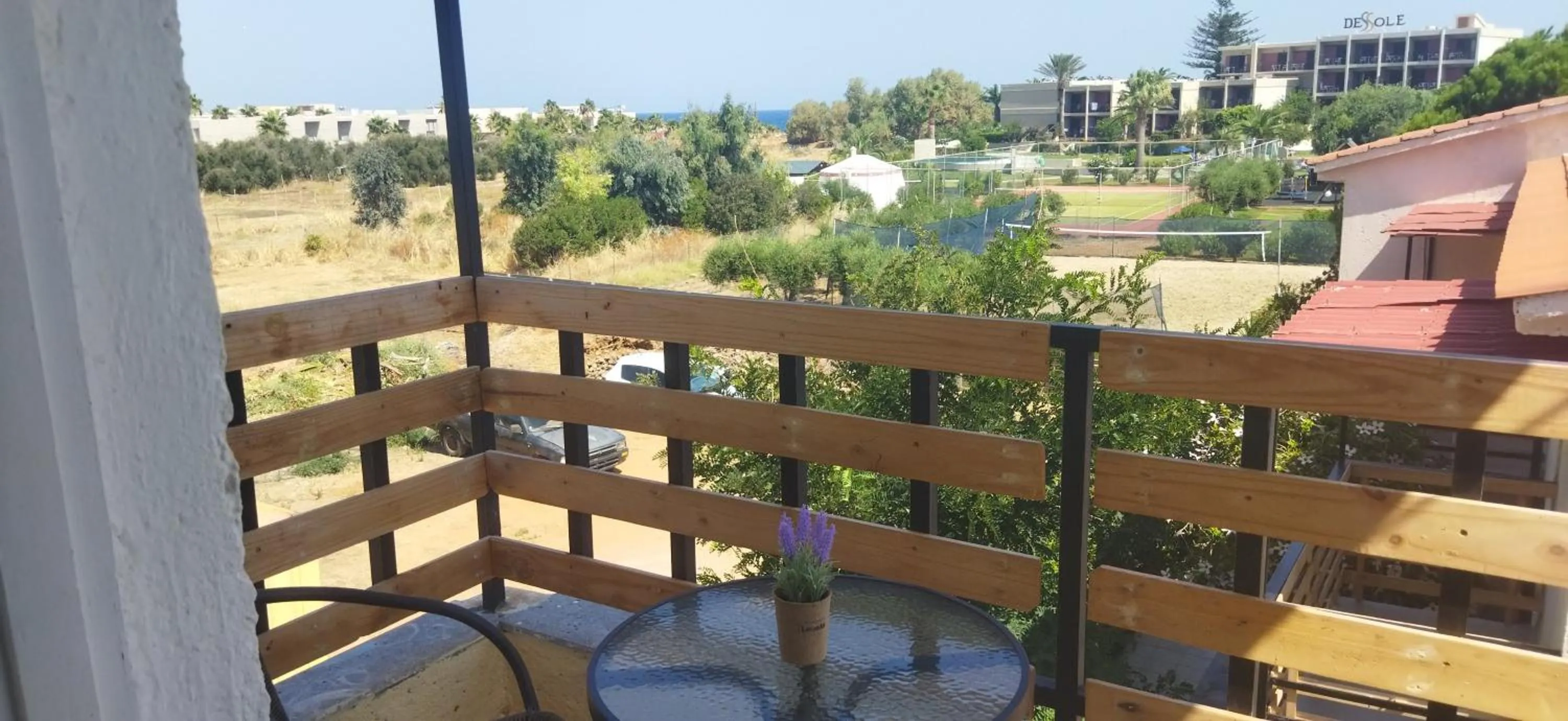 Cleo Rooms 250m from the beach