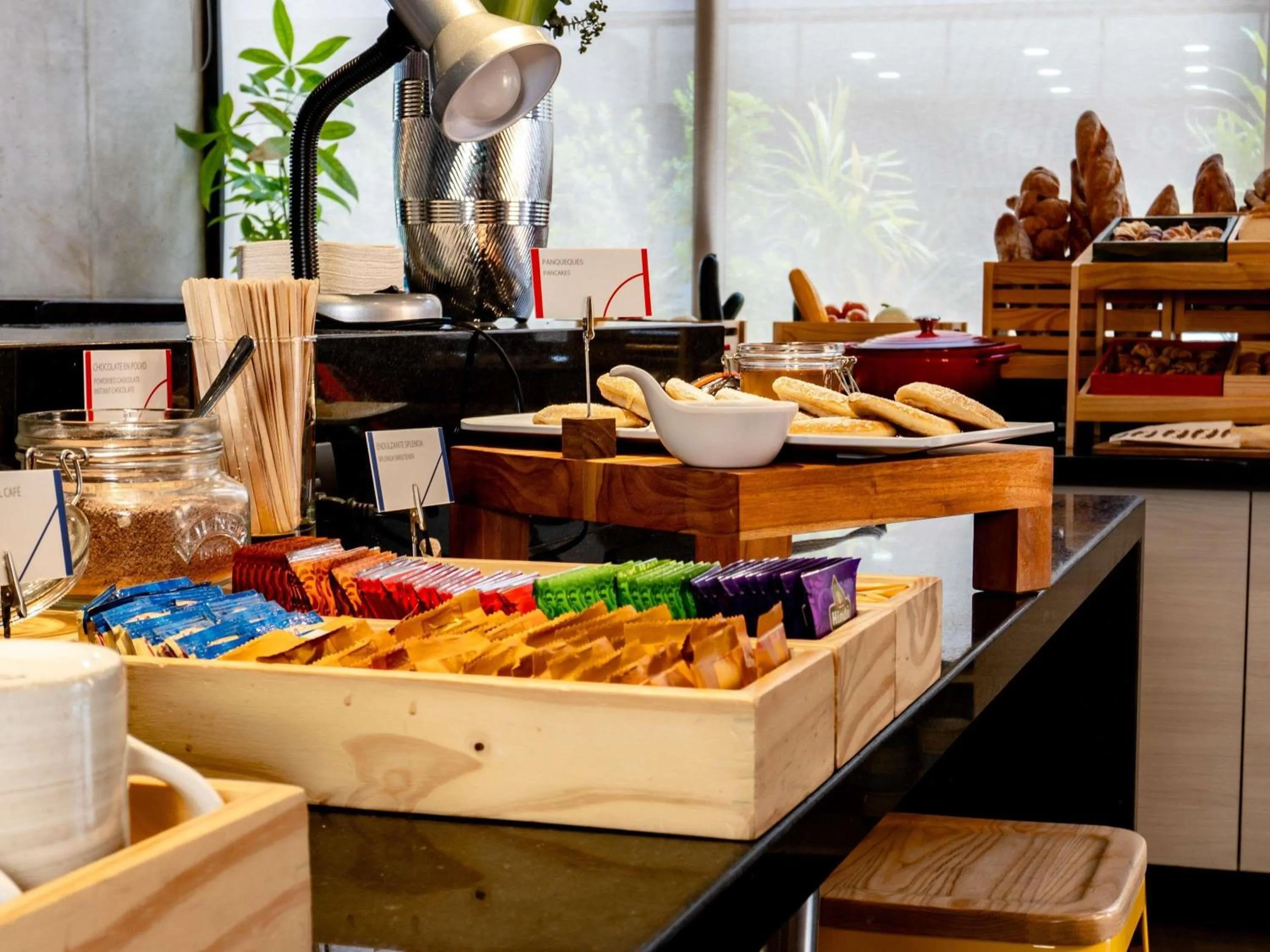 Breakfast in ibis budget Bogota Marly