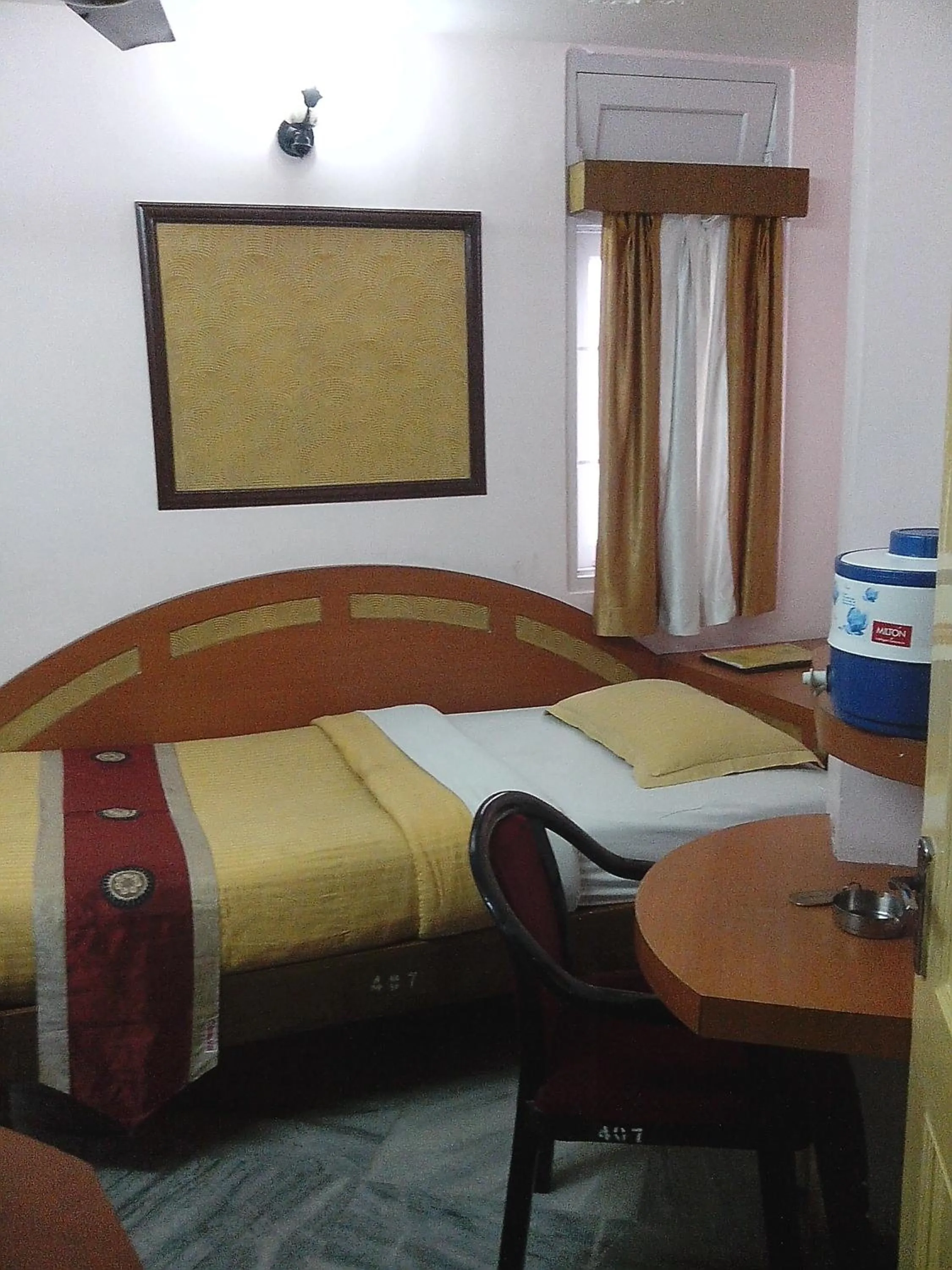 Photo of the whole room in Hotel Mahalaxmi Indo Myanmar