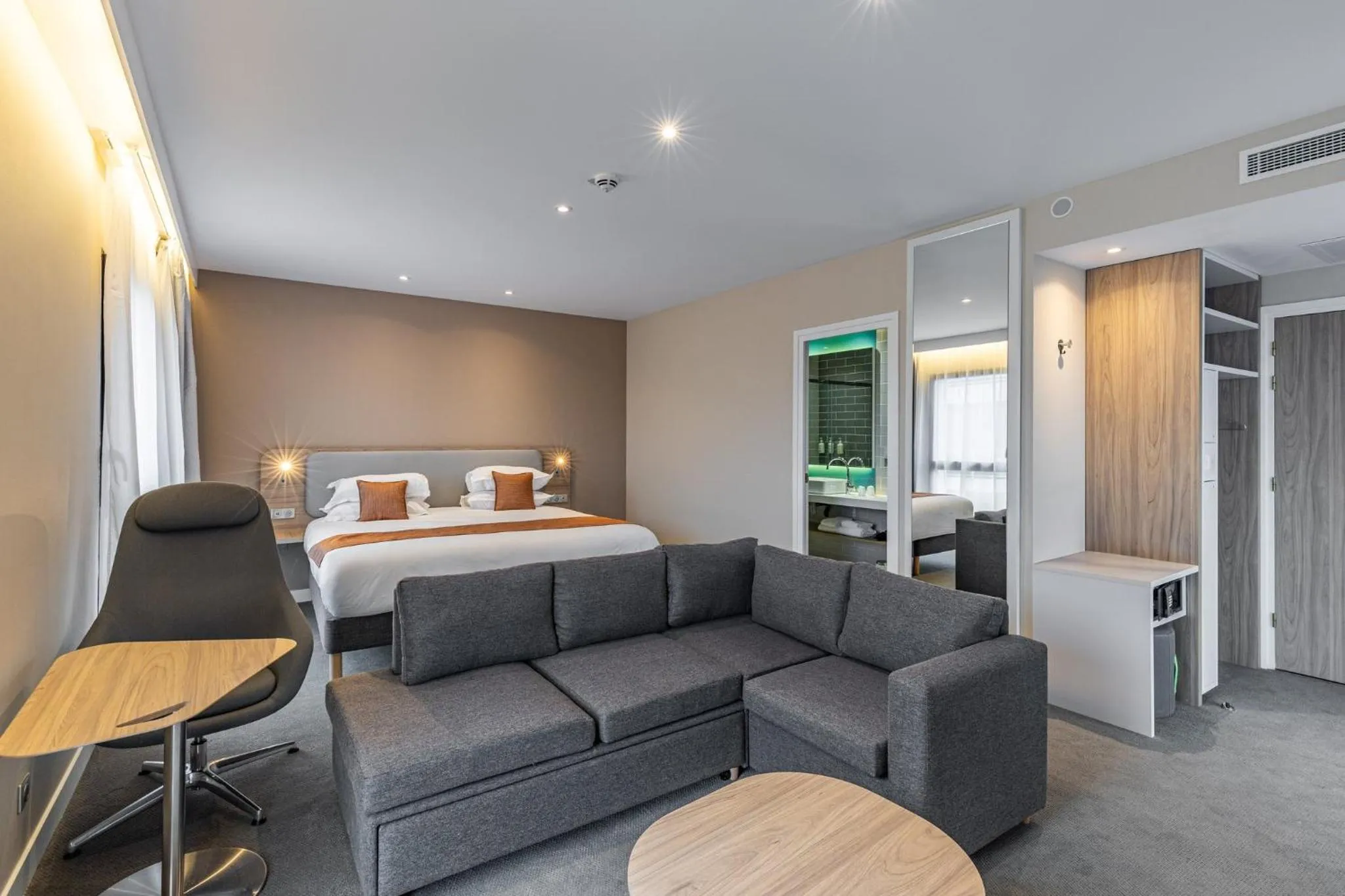 Photo of the whole room, Bed in Holiday Inn Express Ajaccio by IHG