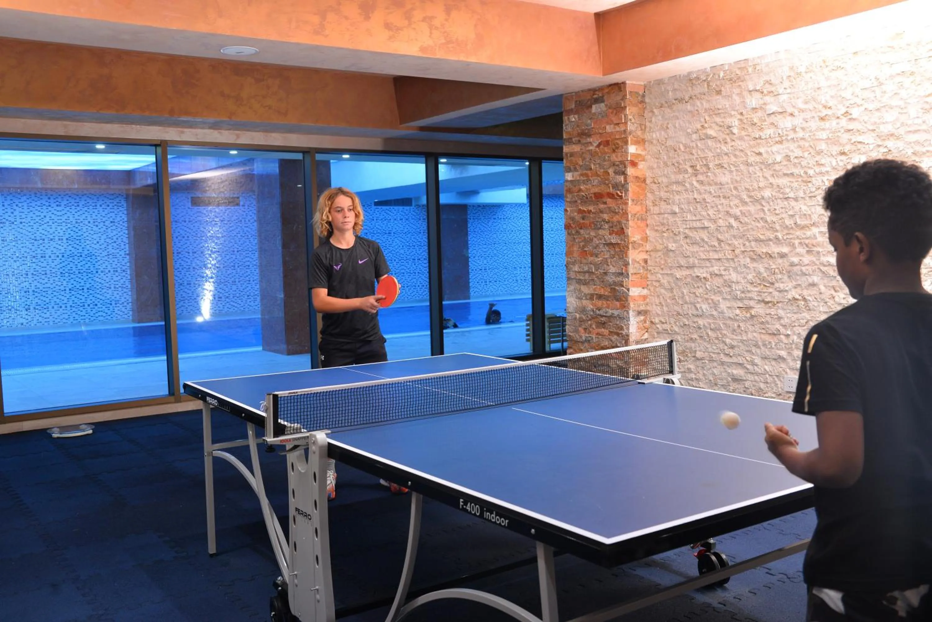 Tennis court in Arion Hotel Baku