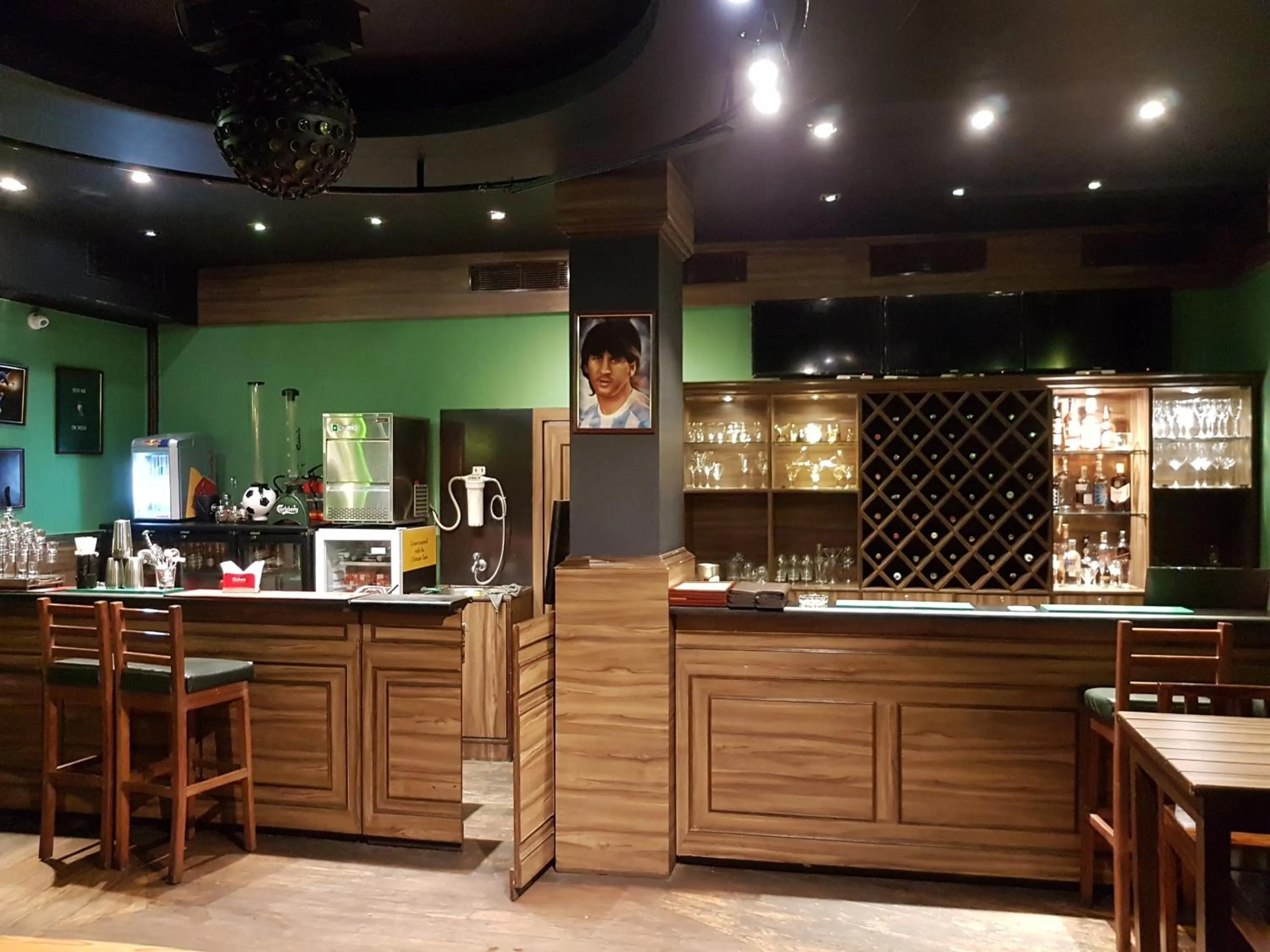 Restaurant/places to eat in Hotel Polo Towers Shillong