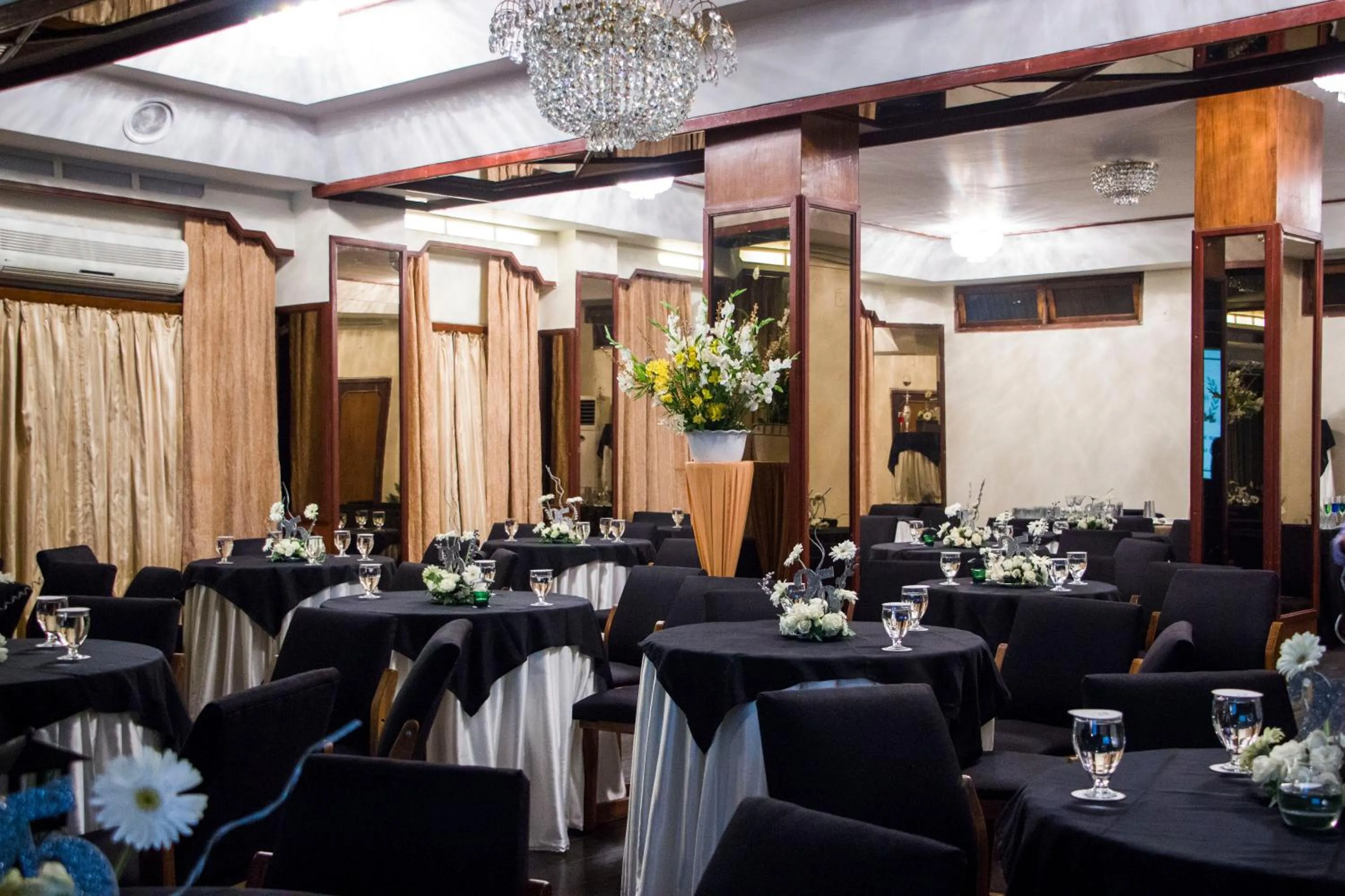 Banquet/Function facilities in Hotel Polo Towers Shillong