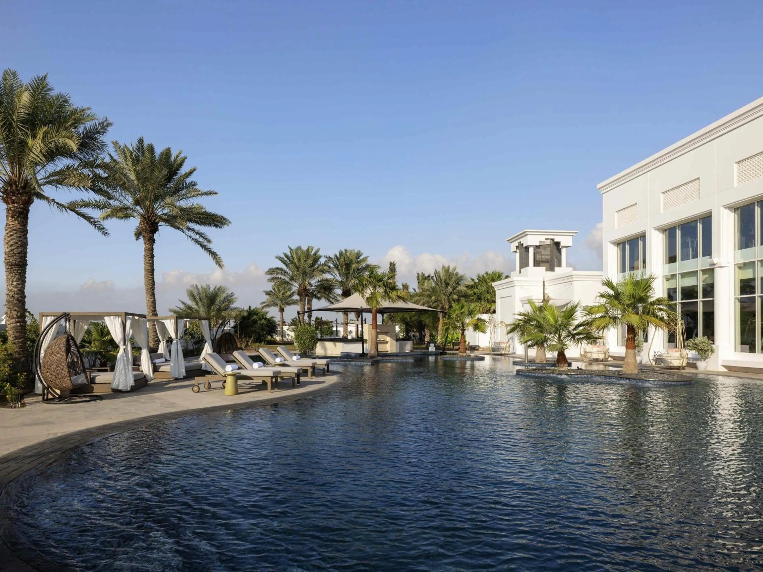 Restaurant/places to eat in Raffles Al Areen Palace Bahrain