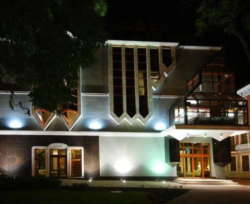 Facade/entrance in Hotel Victoria