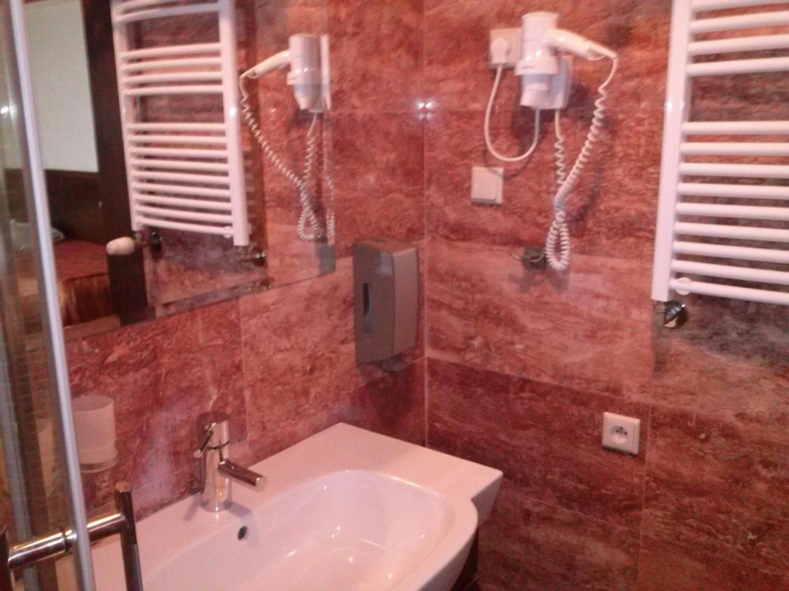 Bathroom in Hotel Victoria